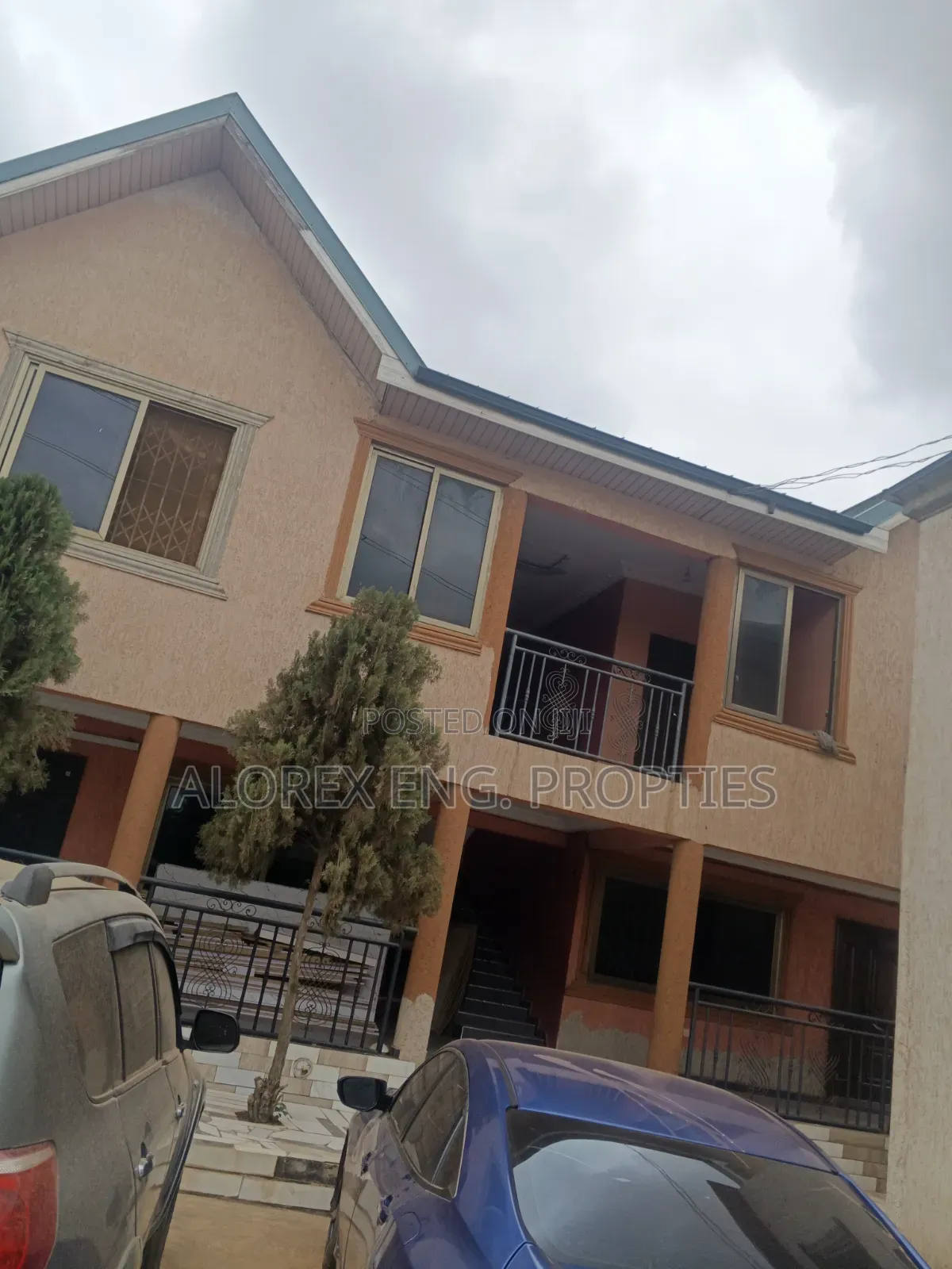 2bdrm Apartment in Adenta Amanfro, Frafraha for rent