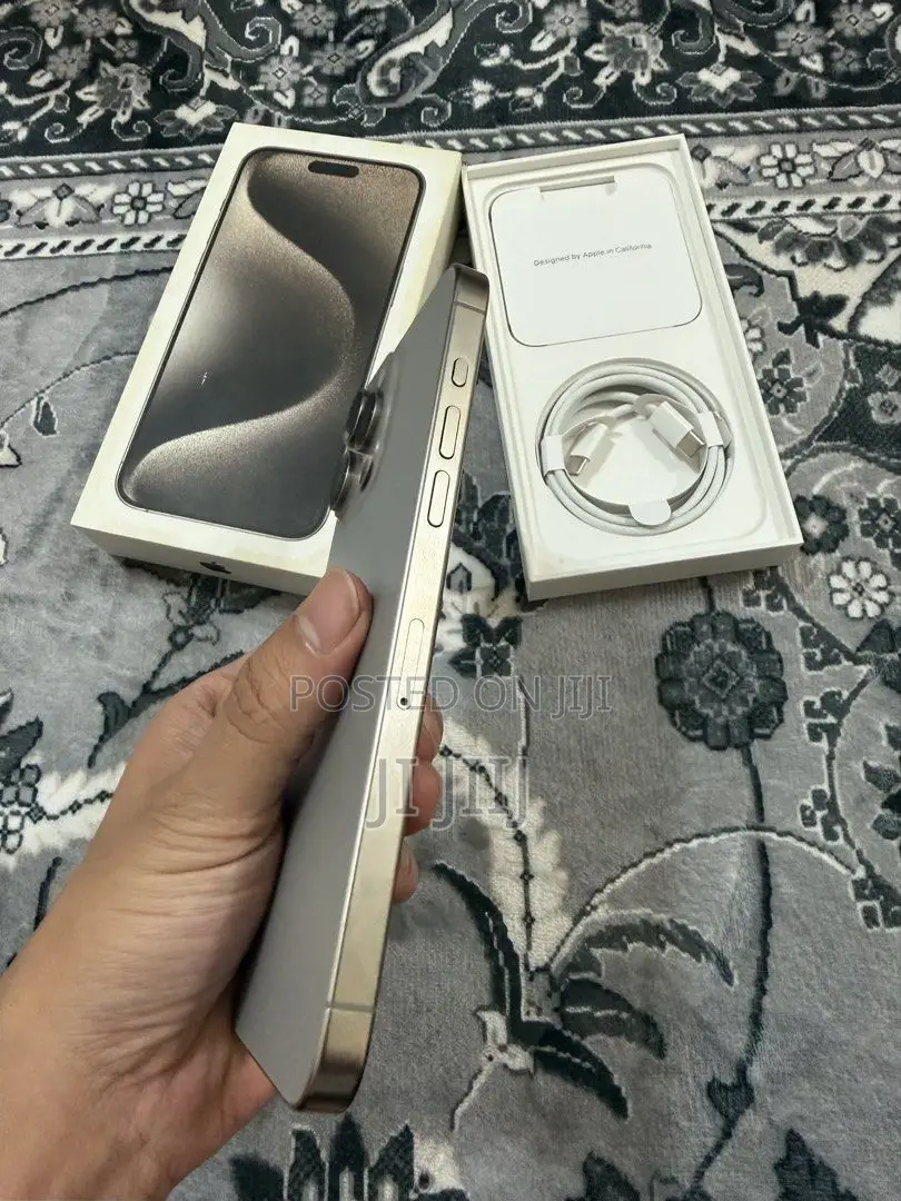 Apple iPhone 15 Pro Max 512 GB Gray
