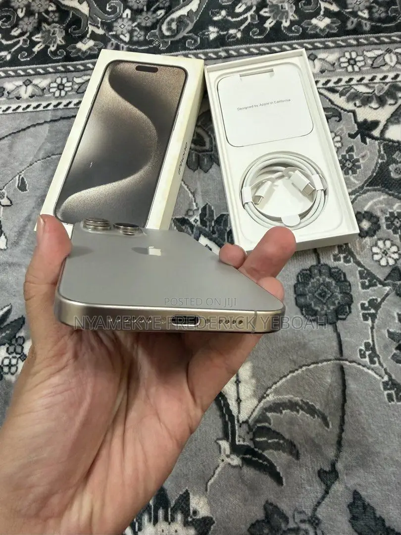 Apple iPhone 15 Pro Max 512 GB Gray