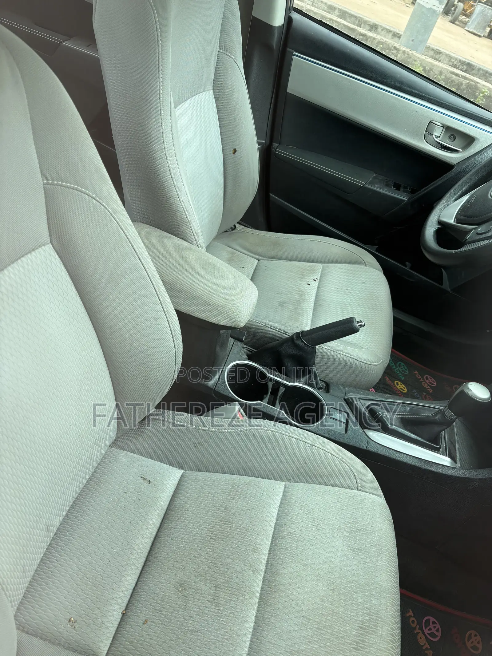Toyota Corolla LE Eco 4dr Sedan (1.8L 4cyl CVT) 2016 Gray