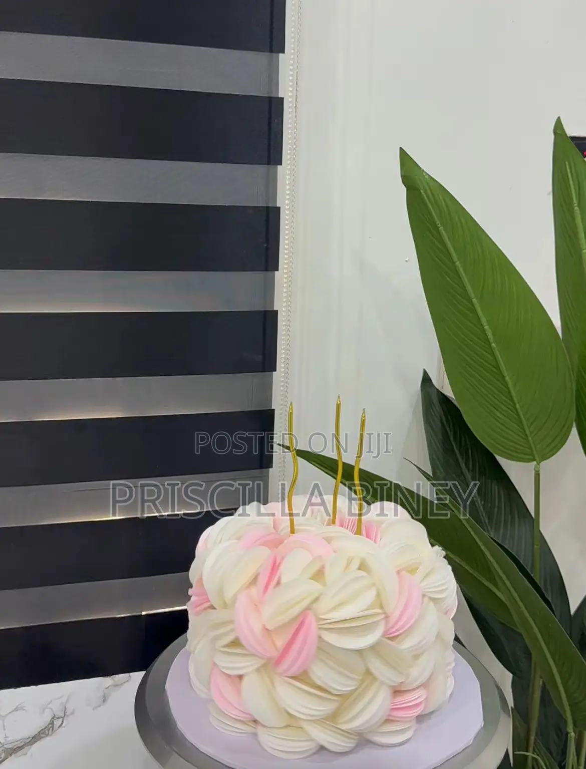 Vanilla and Strawberry Wafer Cake