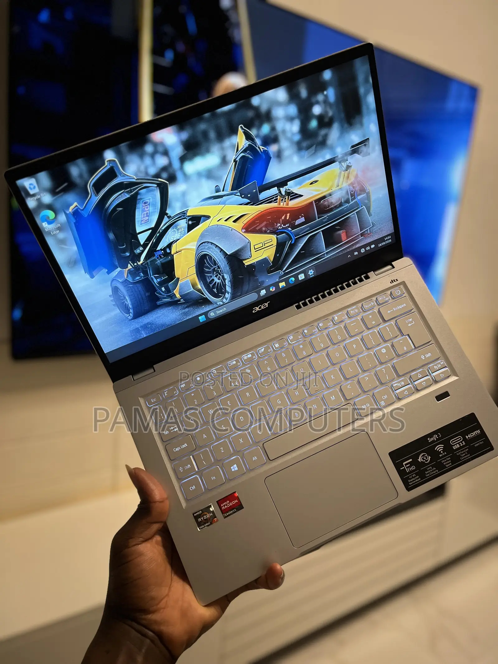 Laptop Acer Swift 3 8GB AMD Ryzen 7 SSD 1T