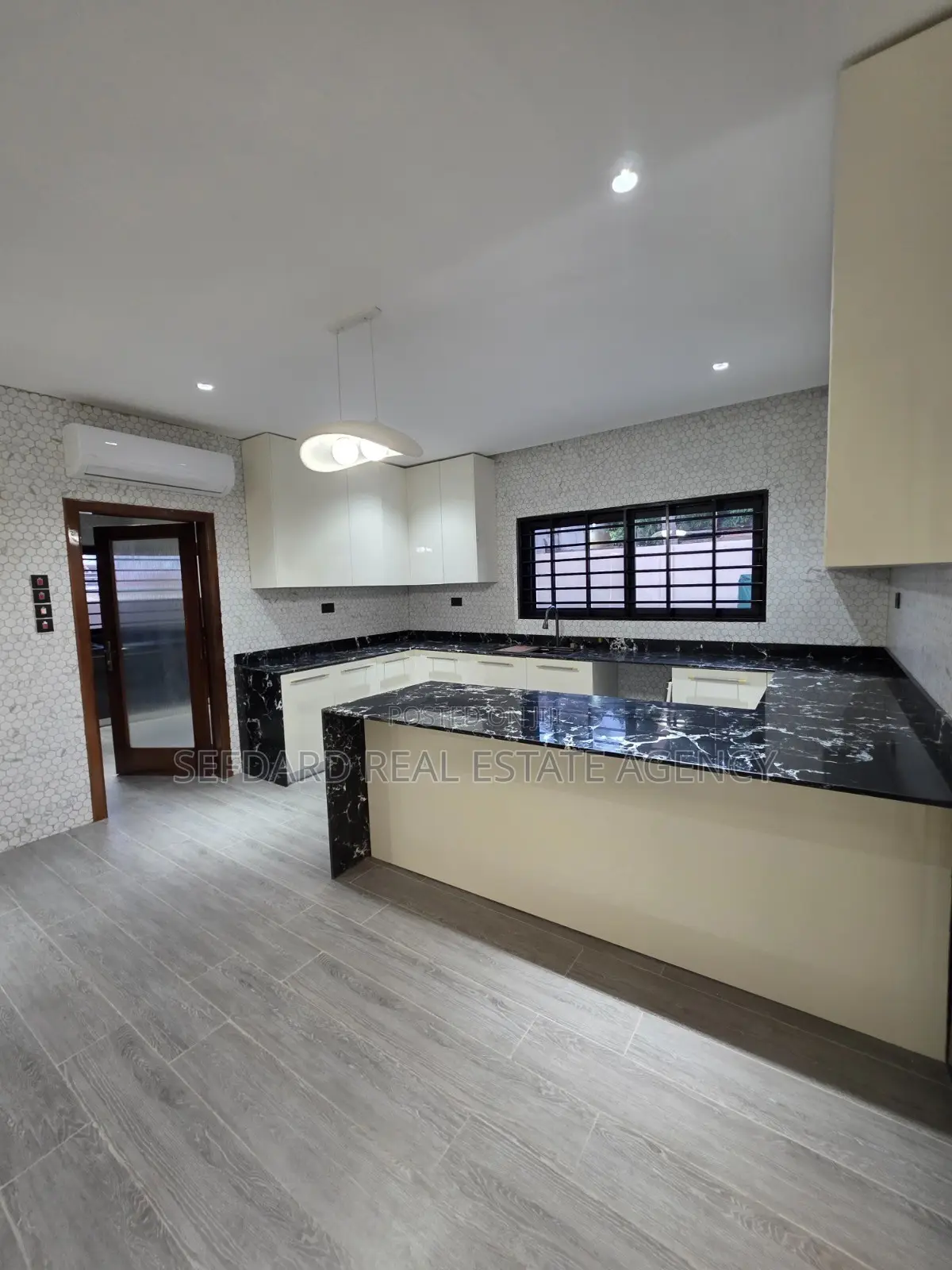 5bdrm House in Sefdard Properties, Tseaddo for rent