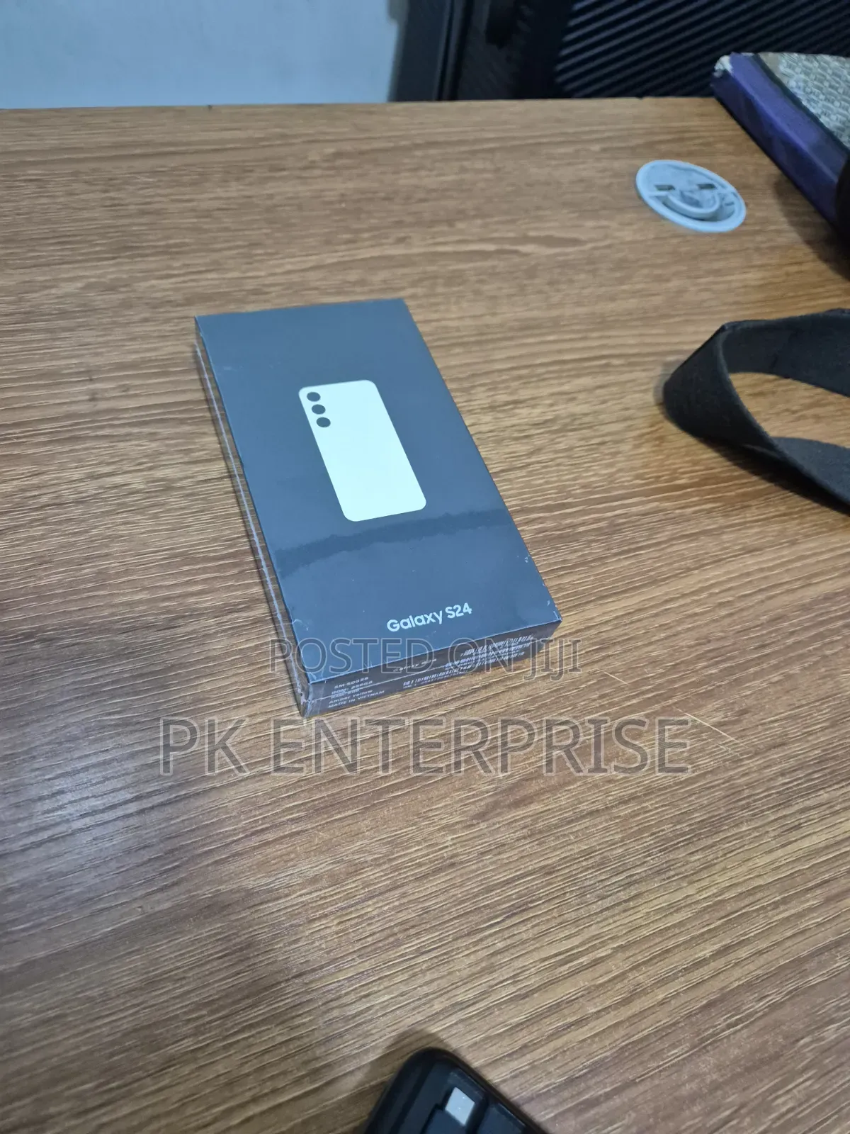 New Samsung Galaxy S24 256 GB
