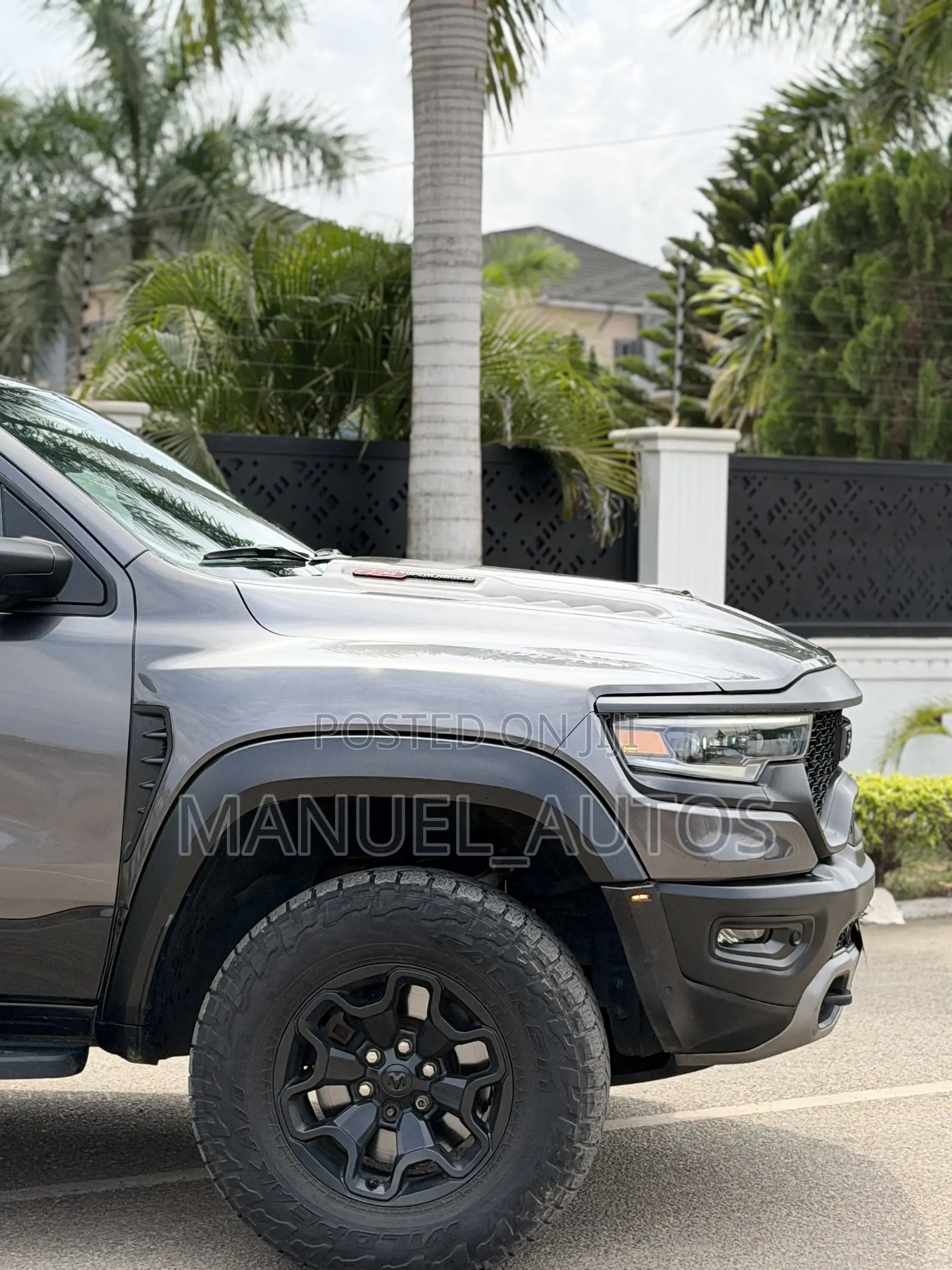 RAM 1500 TRX Crew Cab 4WD SB 2023 Gray