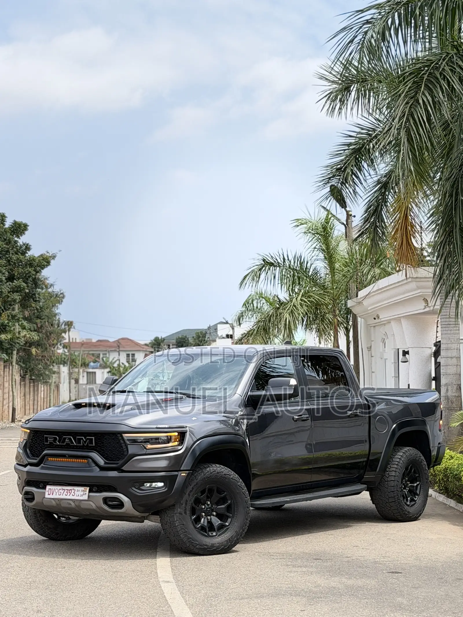 RAM 1500 TRX Crew Cab 4WD SB 2023 Gray