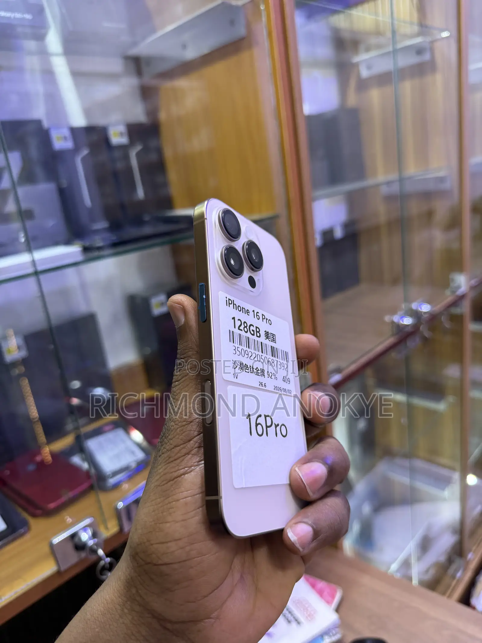 Apple iPhone 16 Pro 128 GB Gold
