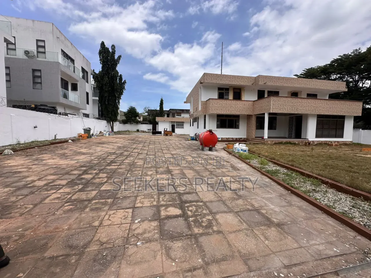 7bdrm House in Seekers Realty, Acquinas for rent
