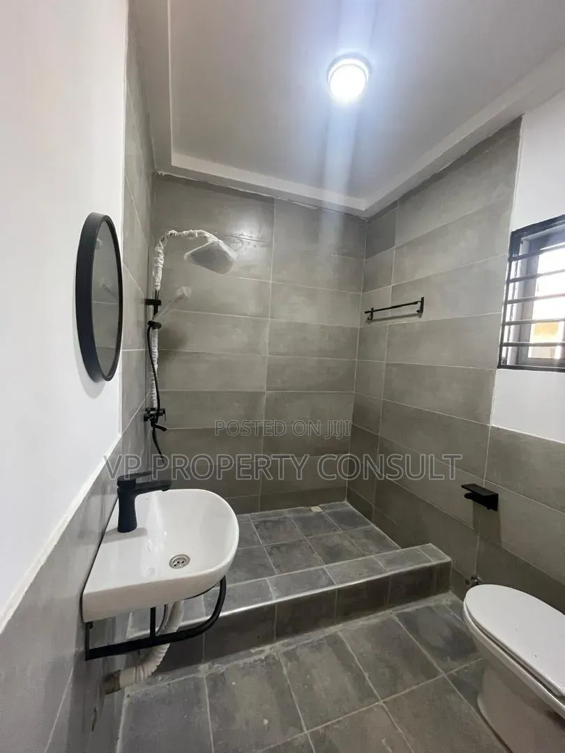 4bdrm House in Ghana Flag for sale