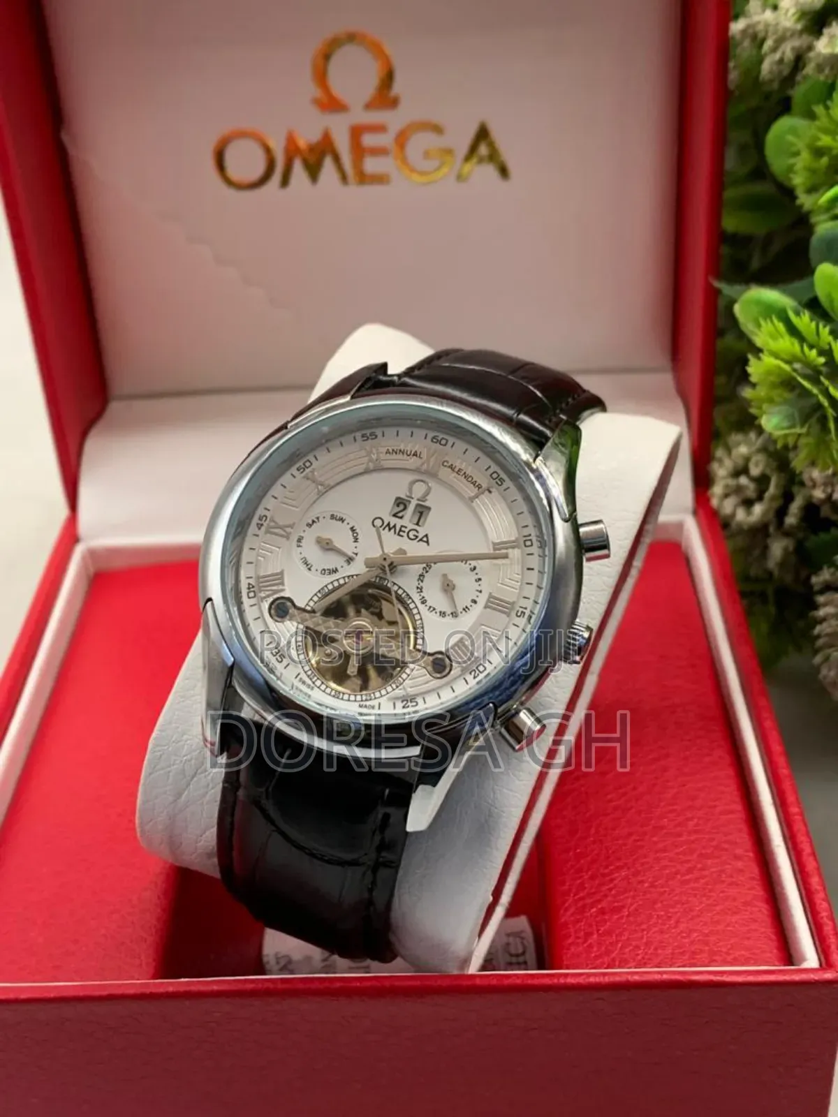 Omega Automatic Leather Watch for Men – Classic Mechanical Wristwatch