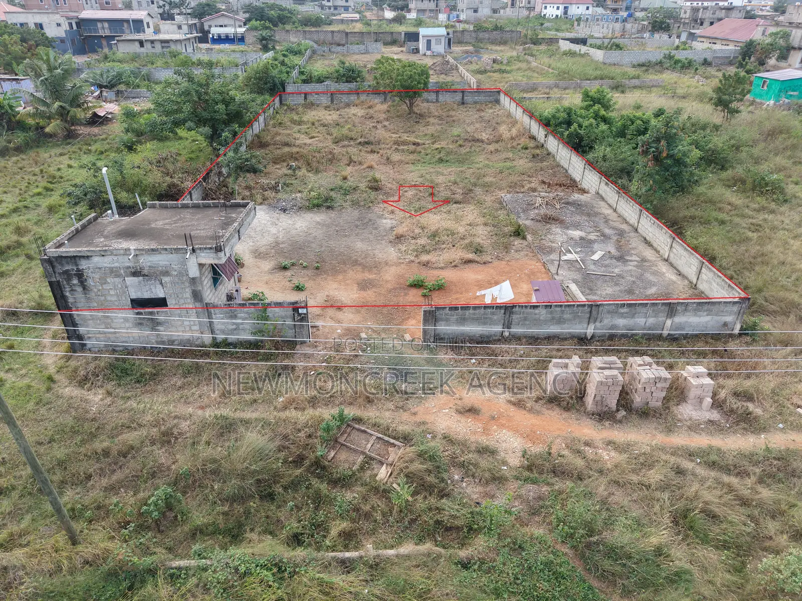 1 Plot of Land for Sale at Amrahia Close to the China Mall.