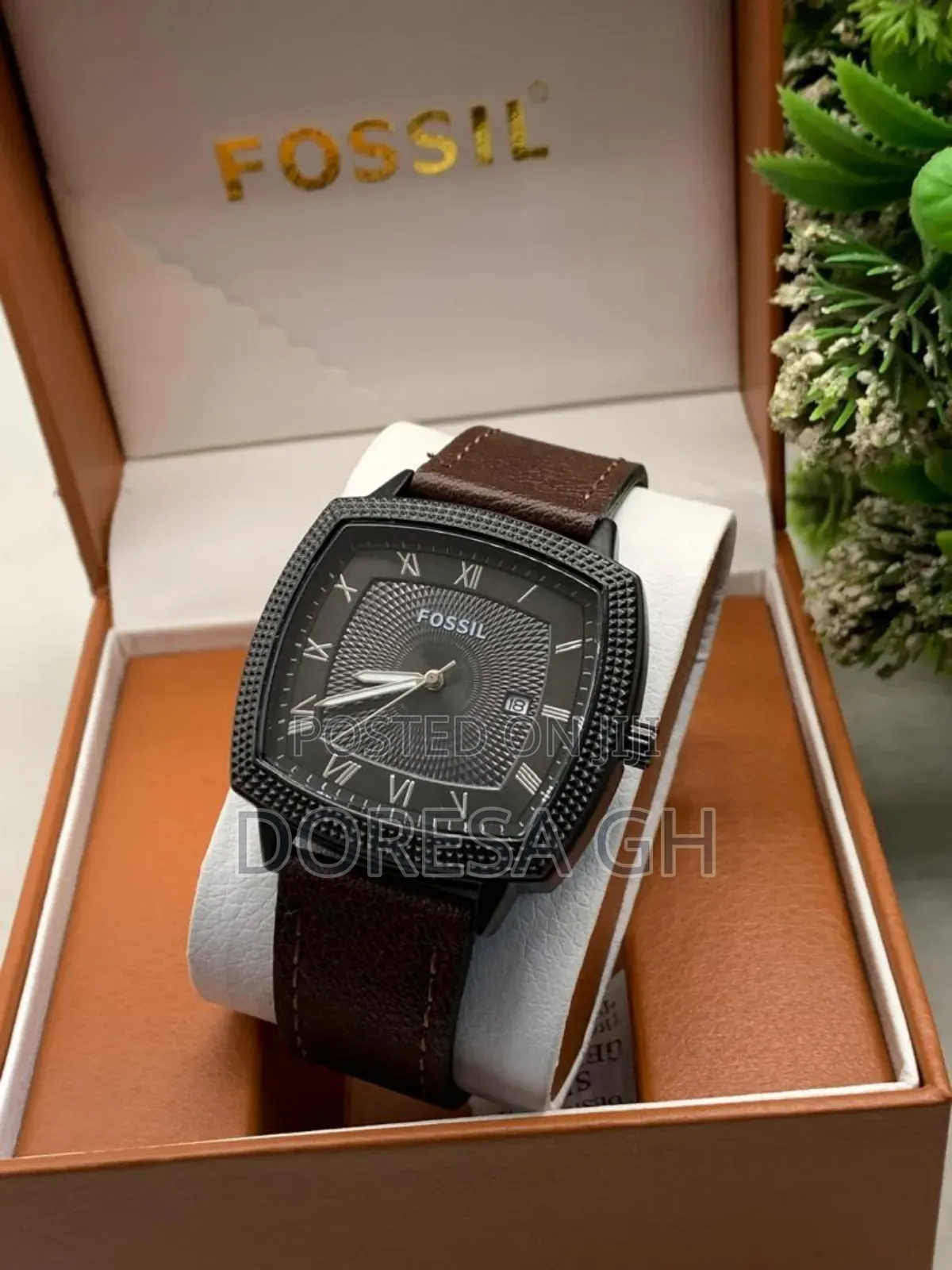 Fossil Men’s Leather Watch – Classic Casual Wristwatch