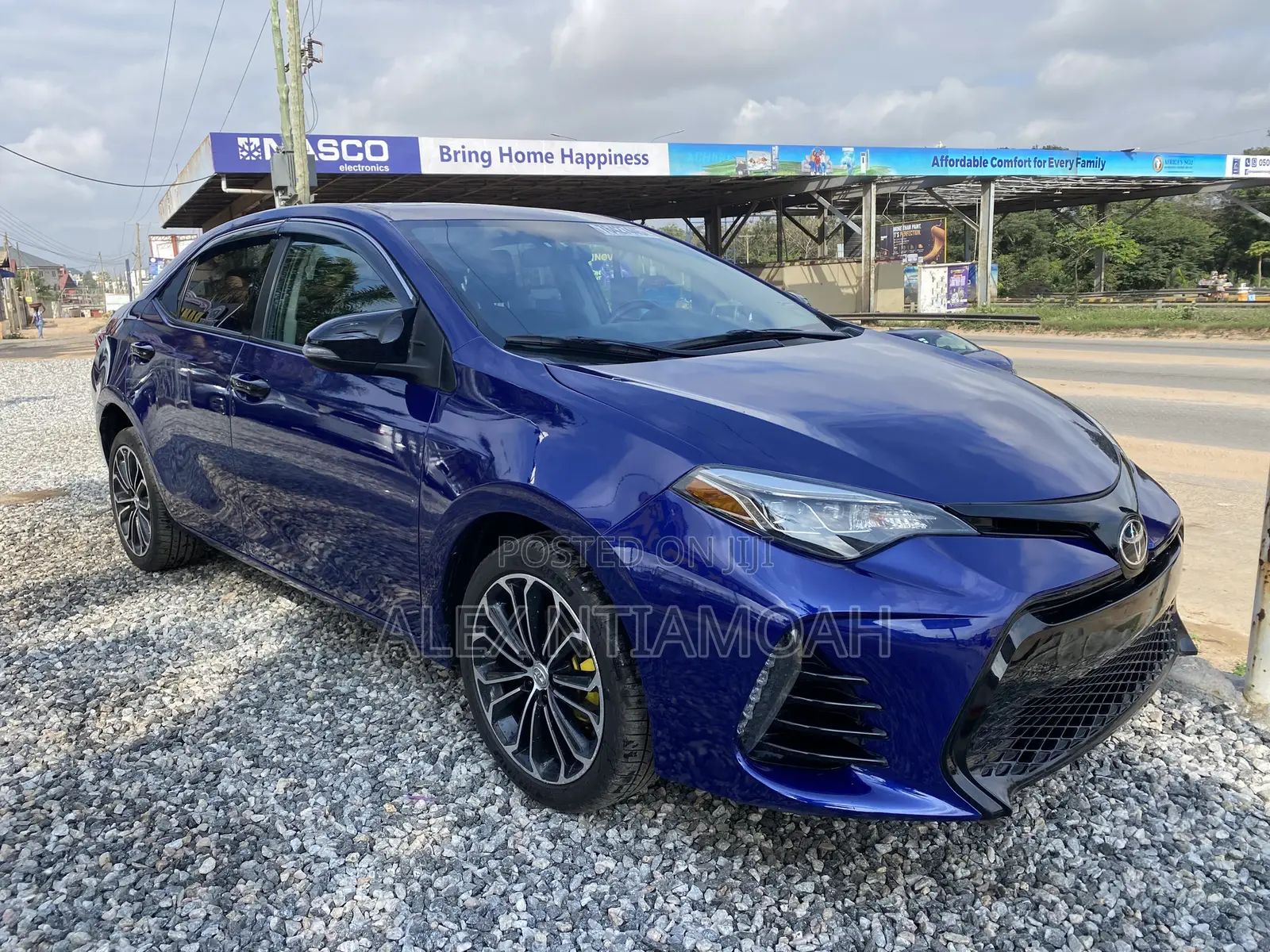 Toyota Corolla 2016 Blue