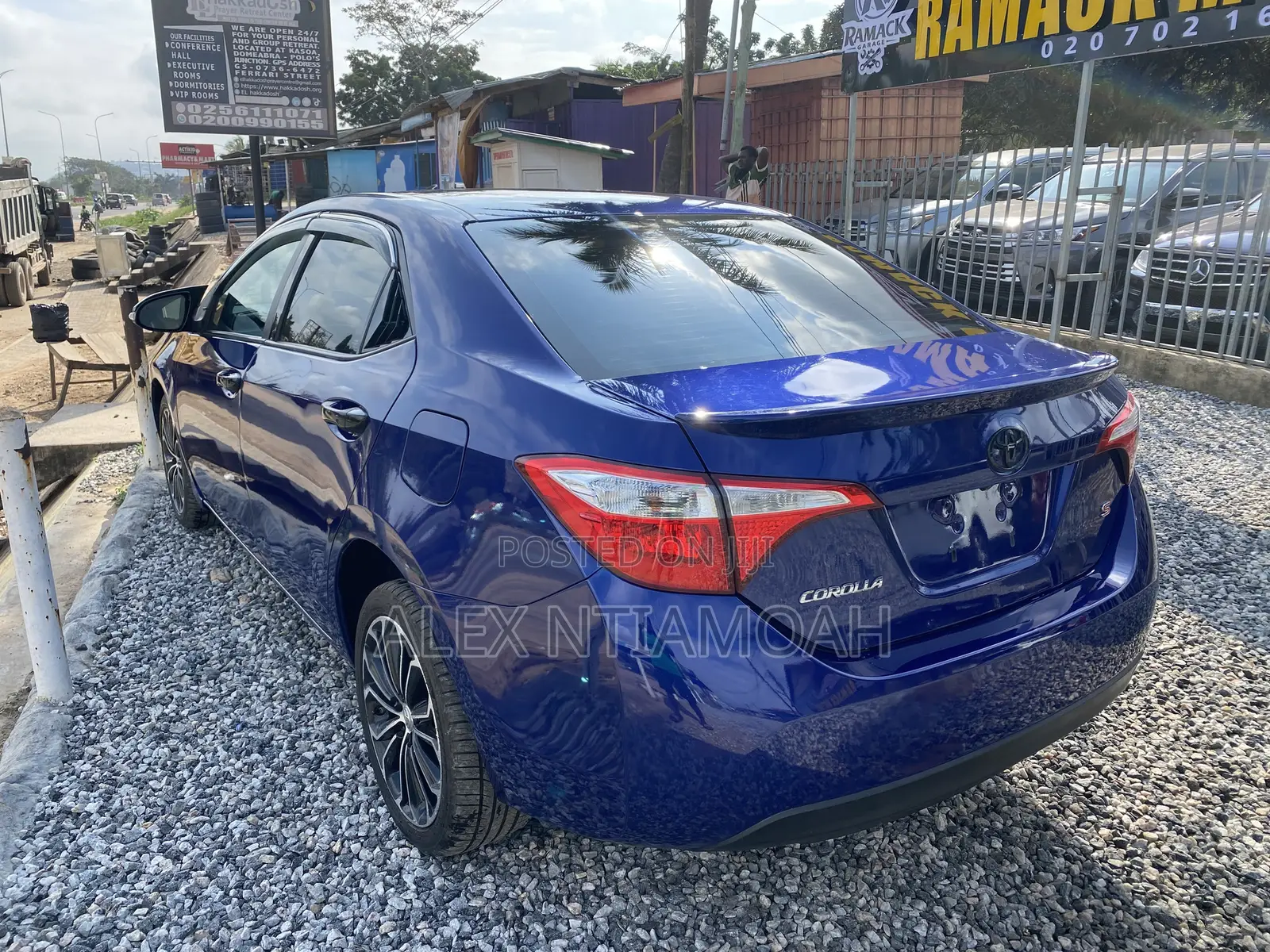 Toyota Corolla 2016 Blue