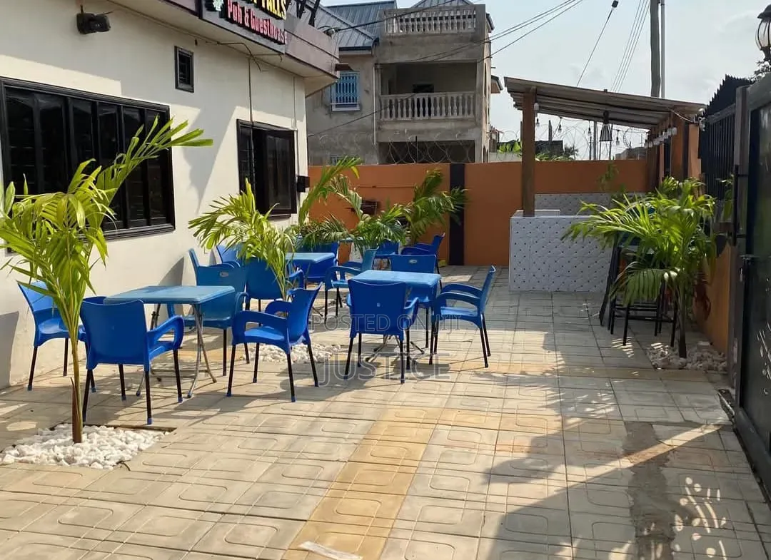 10 Bedrooms Guest House McCarthy Hills