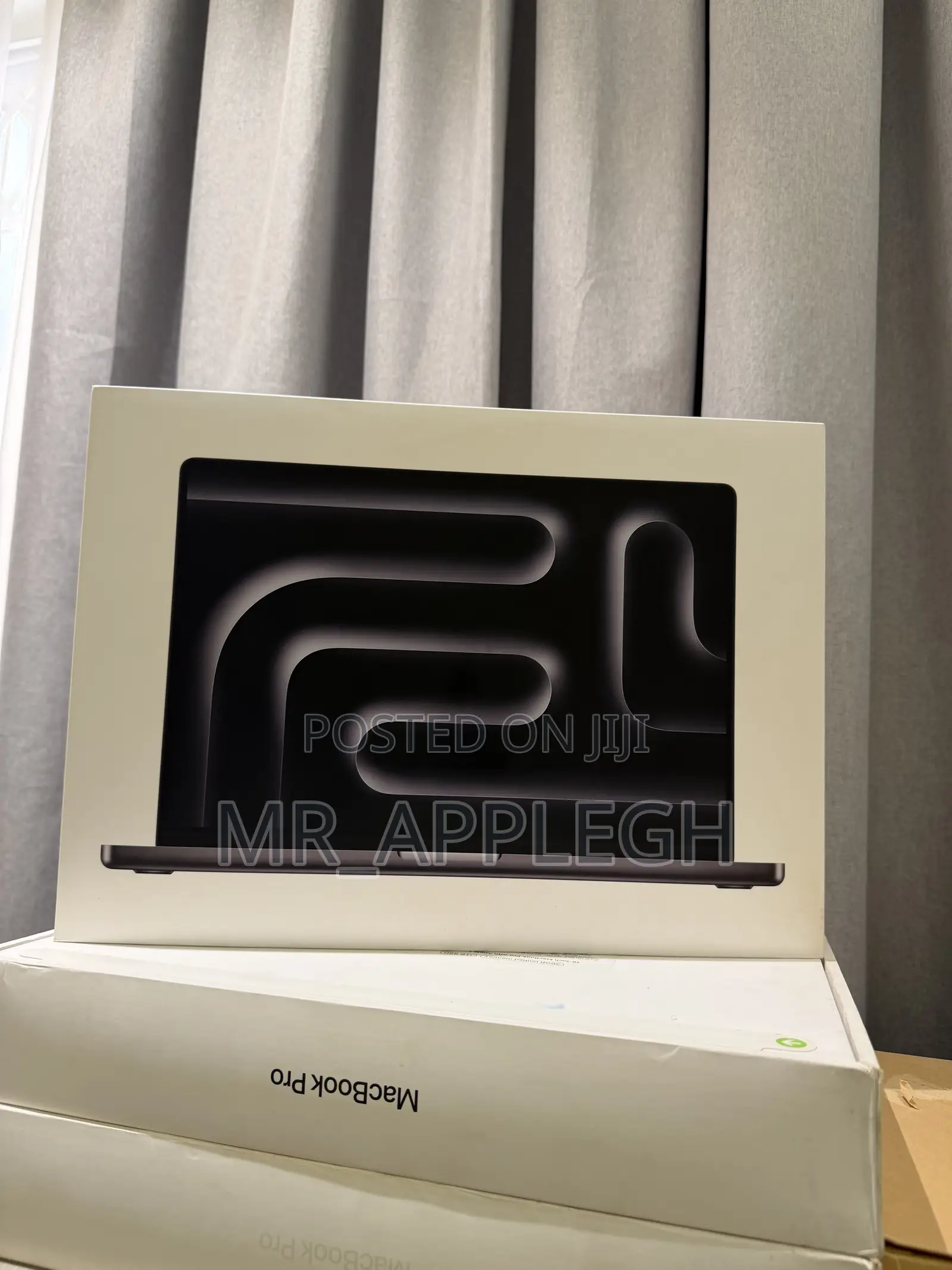 New Laptop Apple MacBook Pro 2026 M5 Max 36GB Apple M5 Max SSD 1T
