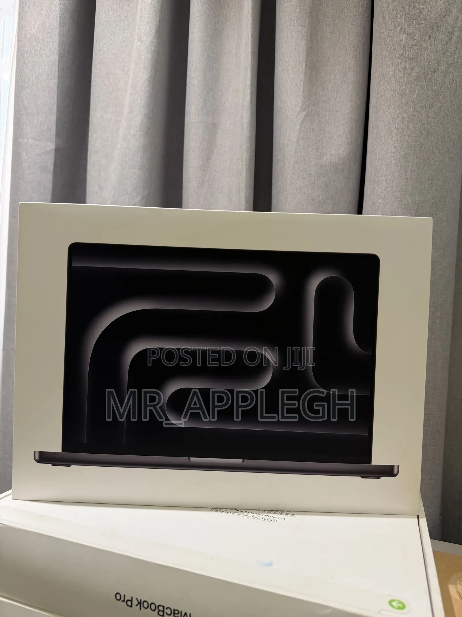 New Laptop Apple MacBook Pro 2026 M5 Max 36GB Apple M5 Max SSD 1T