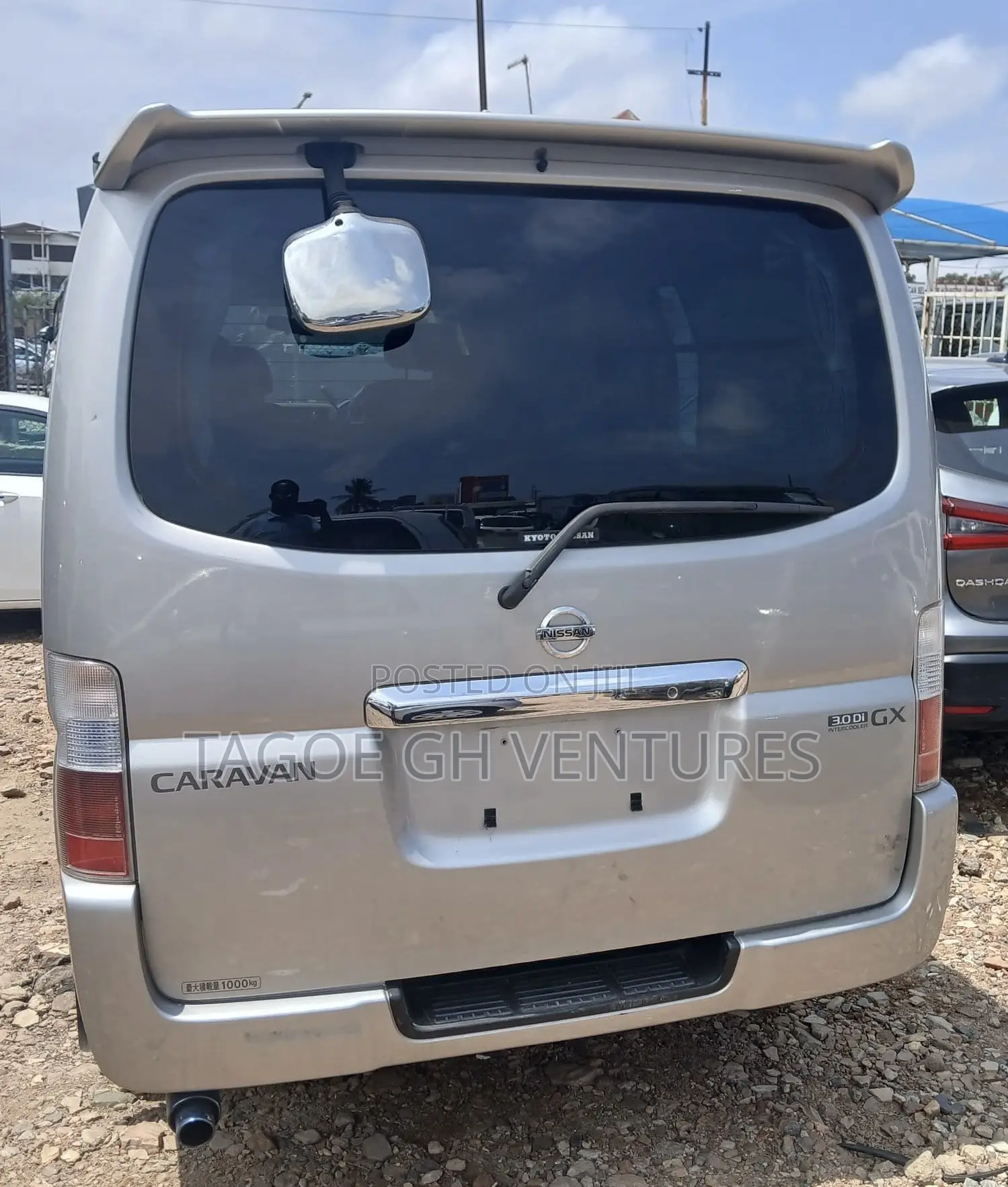 Nissan Caravan (Urvan) 2008 Silver