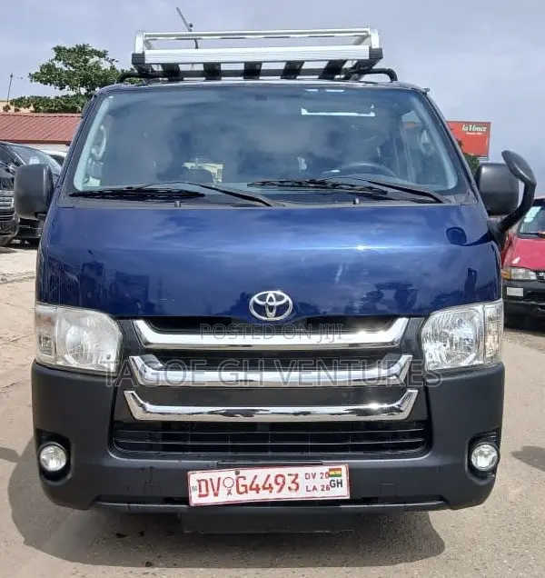 Toyota HiAce 2015 Blue