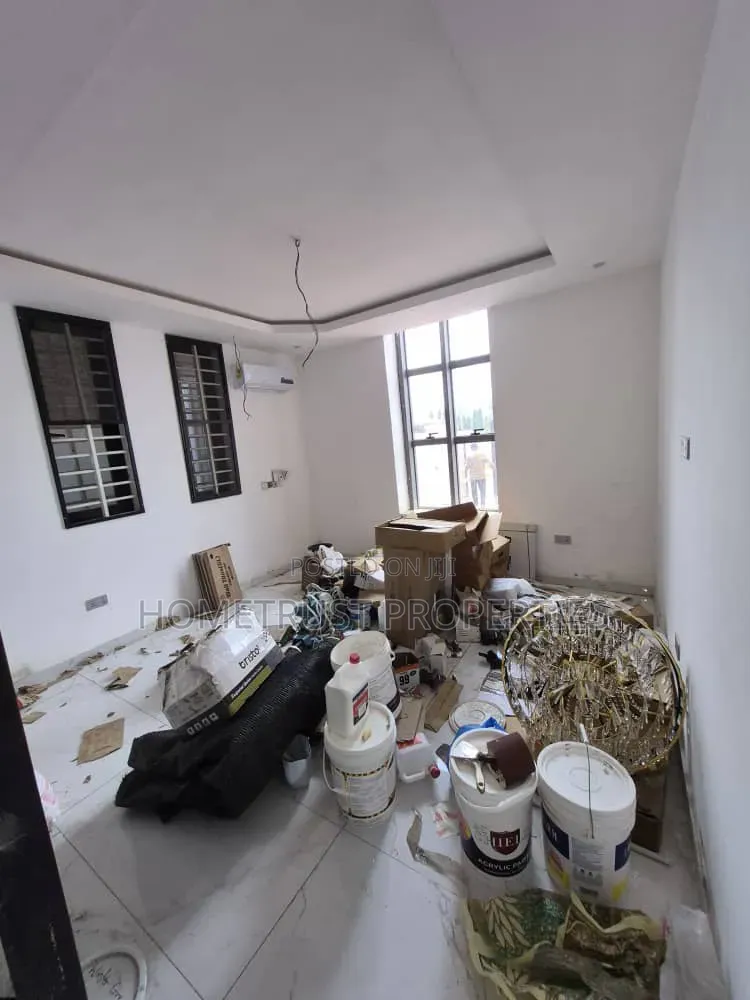 4bdrm Duplex in Kwabenya Acp for sale