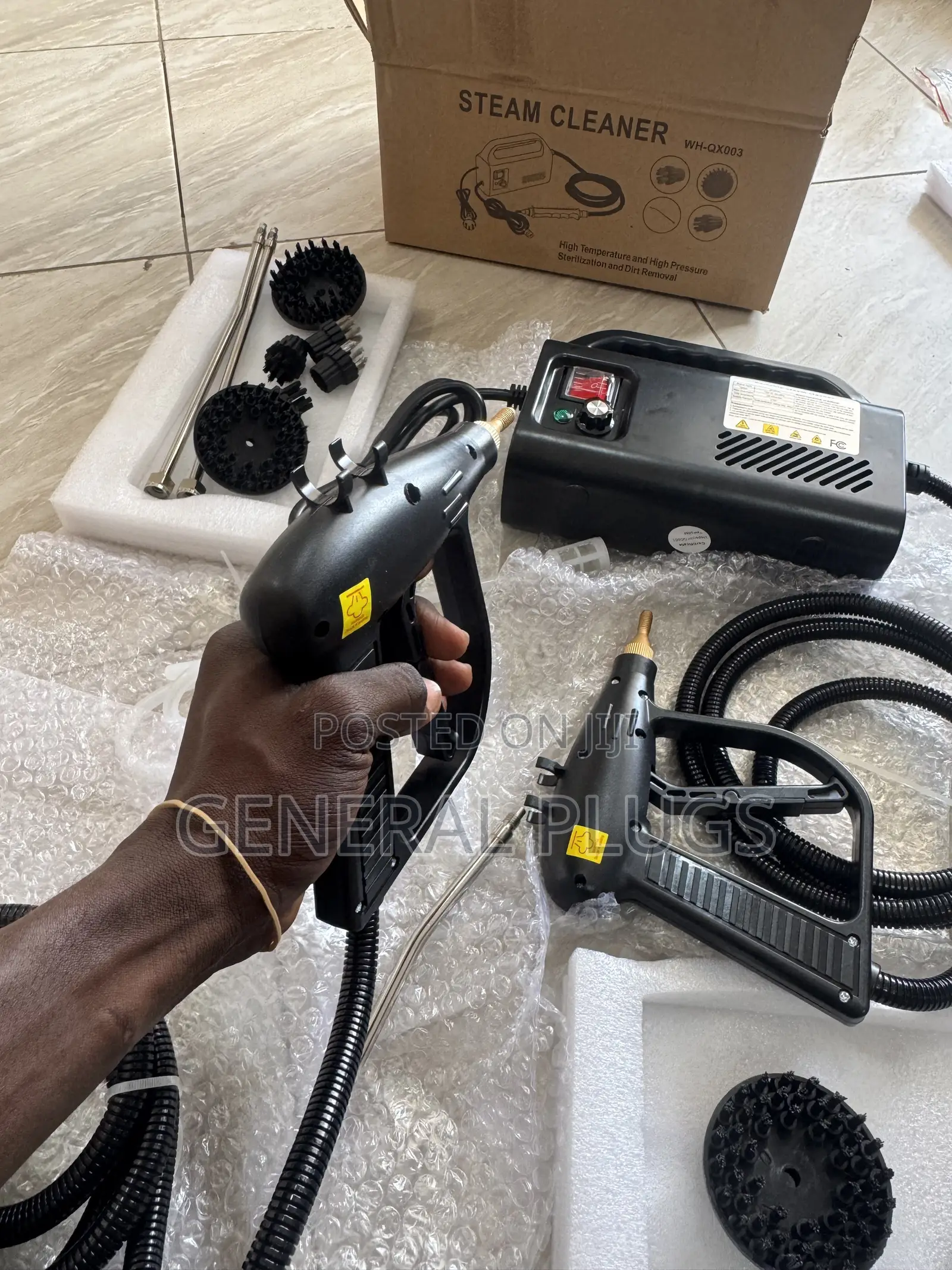 Multi Use High Temperature Deep Steam Cleaner for Cars , AC, Tiles Etc