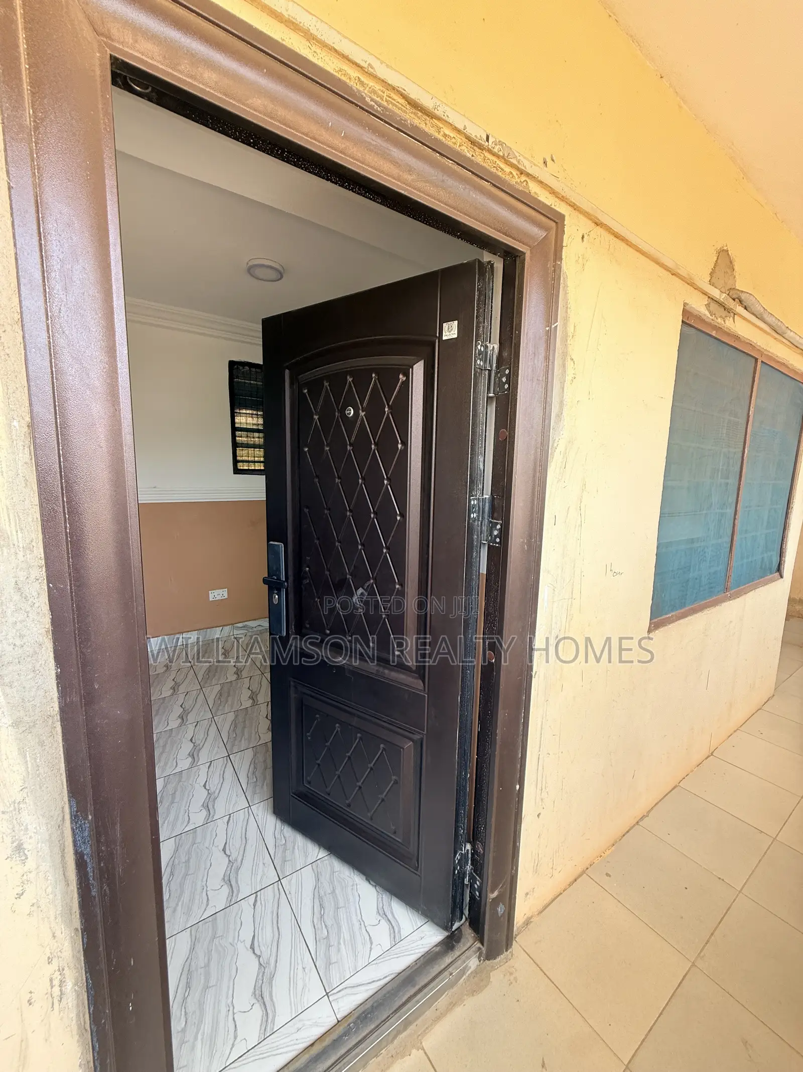 1bdrm Apartment in Community 18, Kfc, Spintex for rent