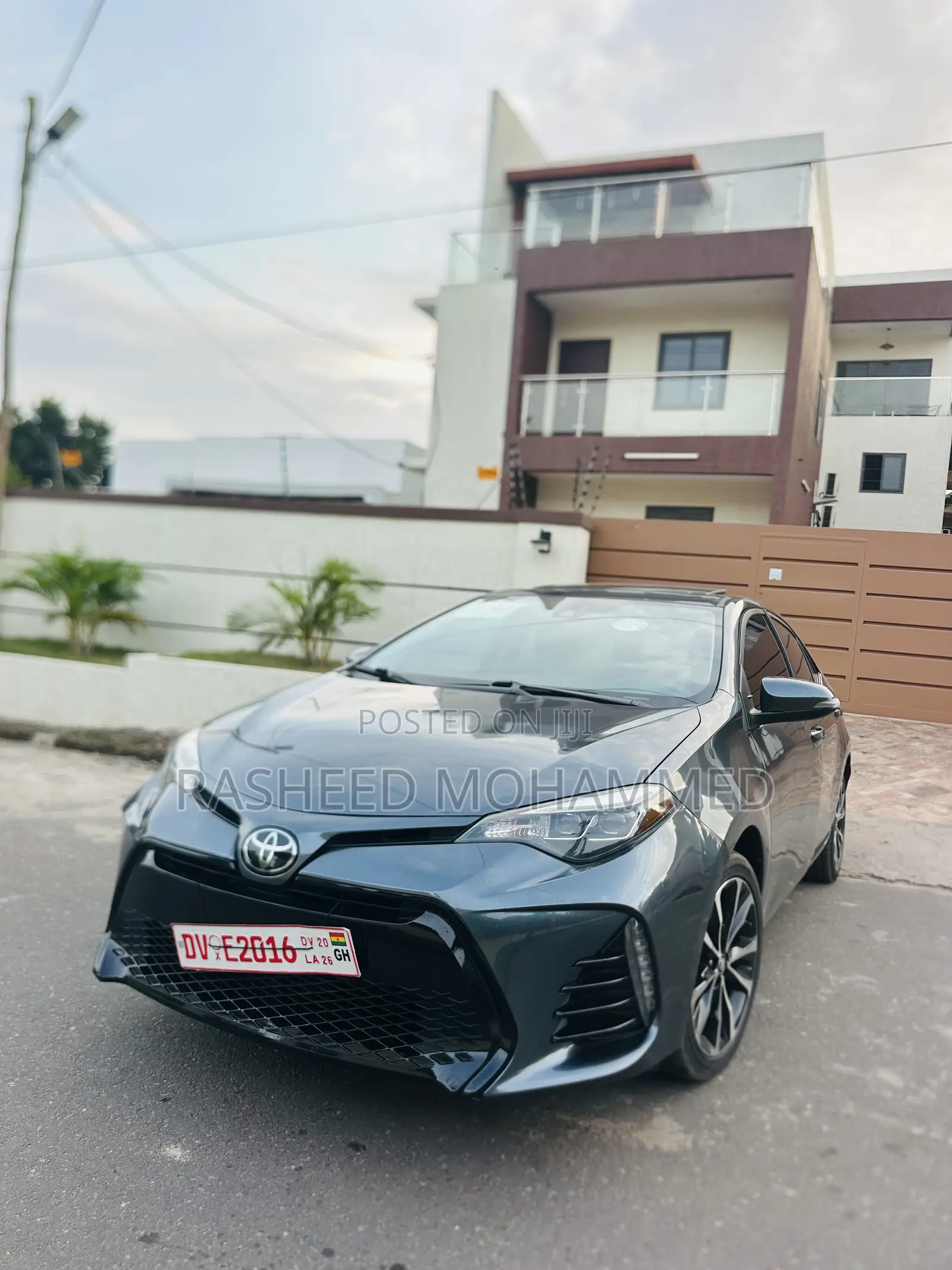 Toyota Corolla XSE (1.8L 4cyl 2A) 2019 Gray