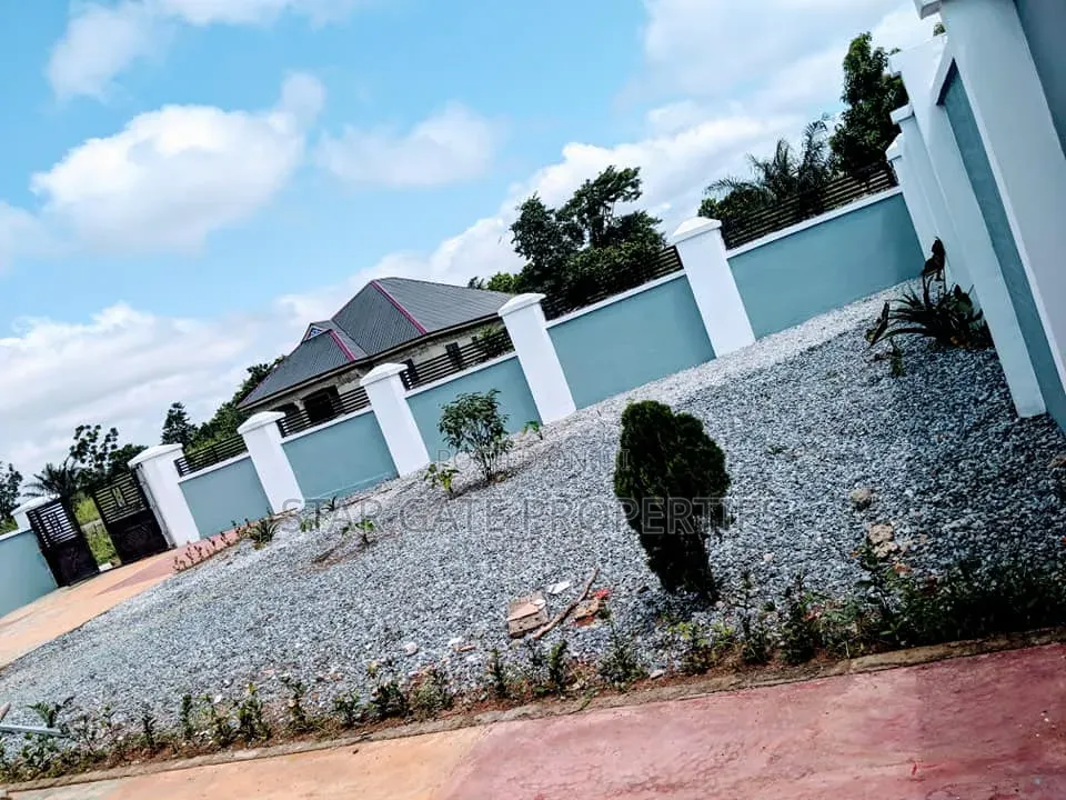 3bdrm House in Kumasi Metropolitan for sale