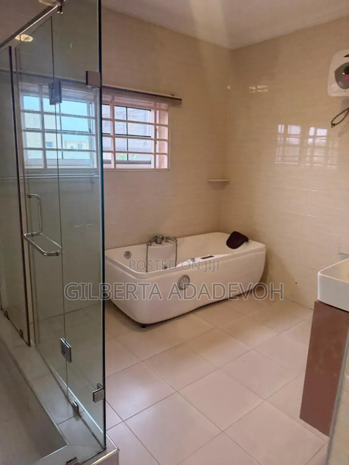4bdrm House in Kweiman, Oyarifa Mall Area for rent