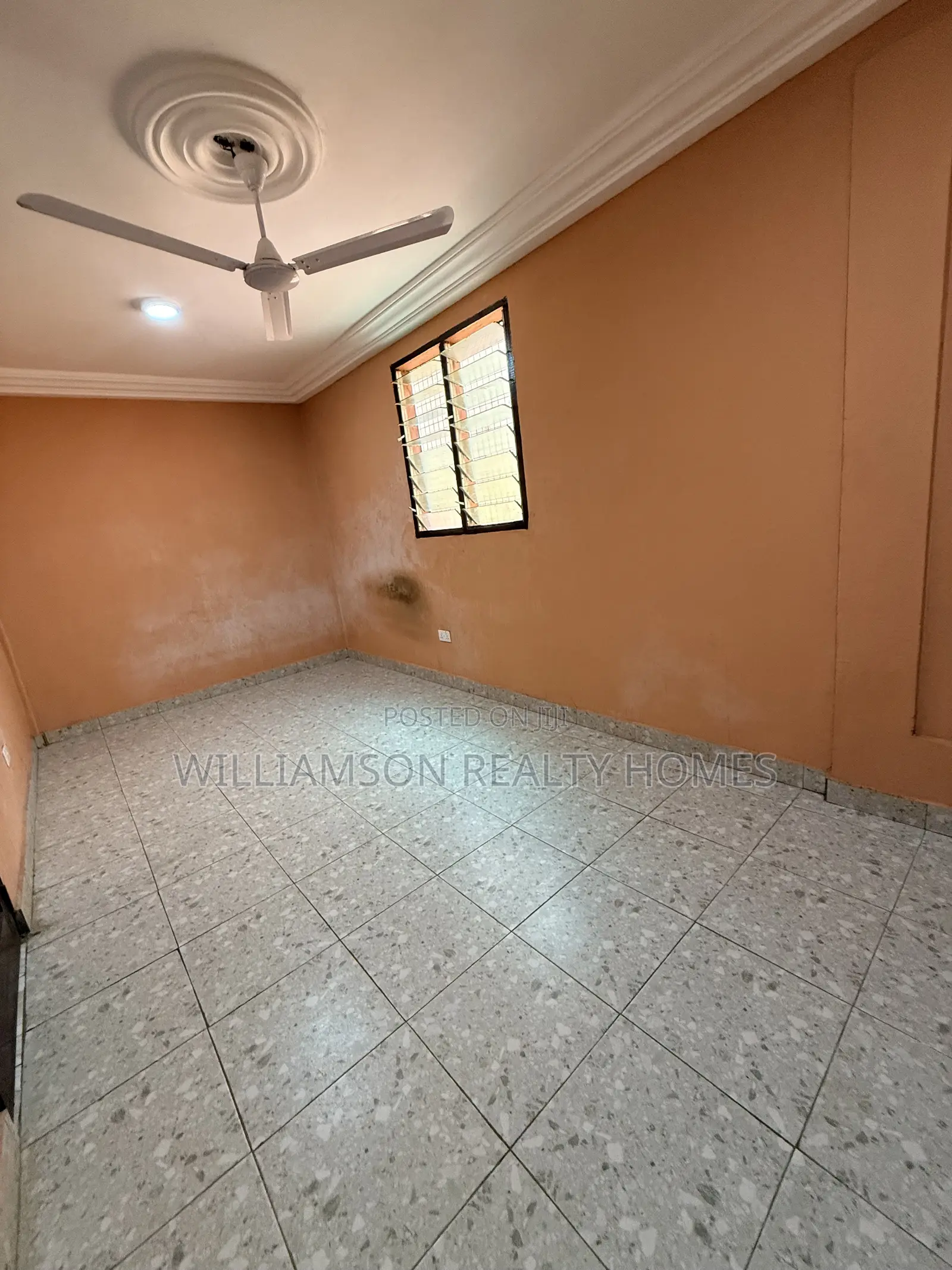1bdrm Apartment in Community 18, Kfc, Spintex for rent