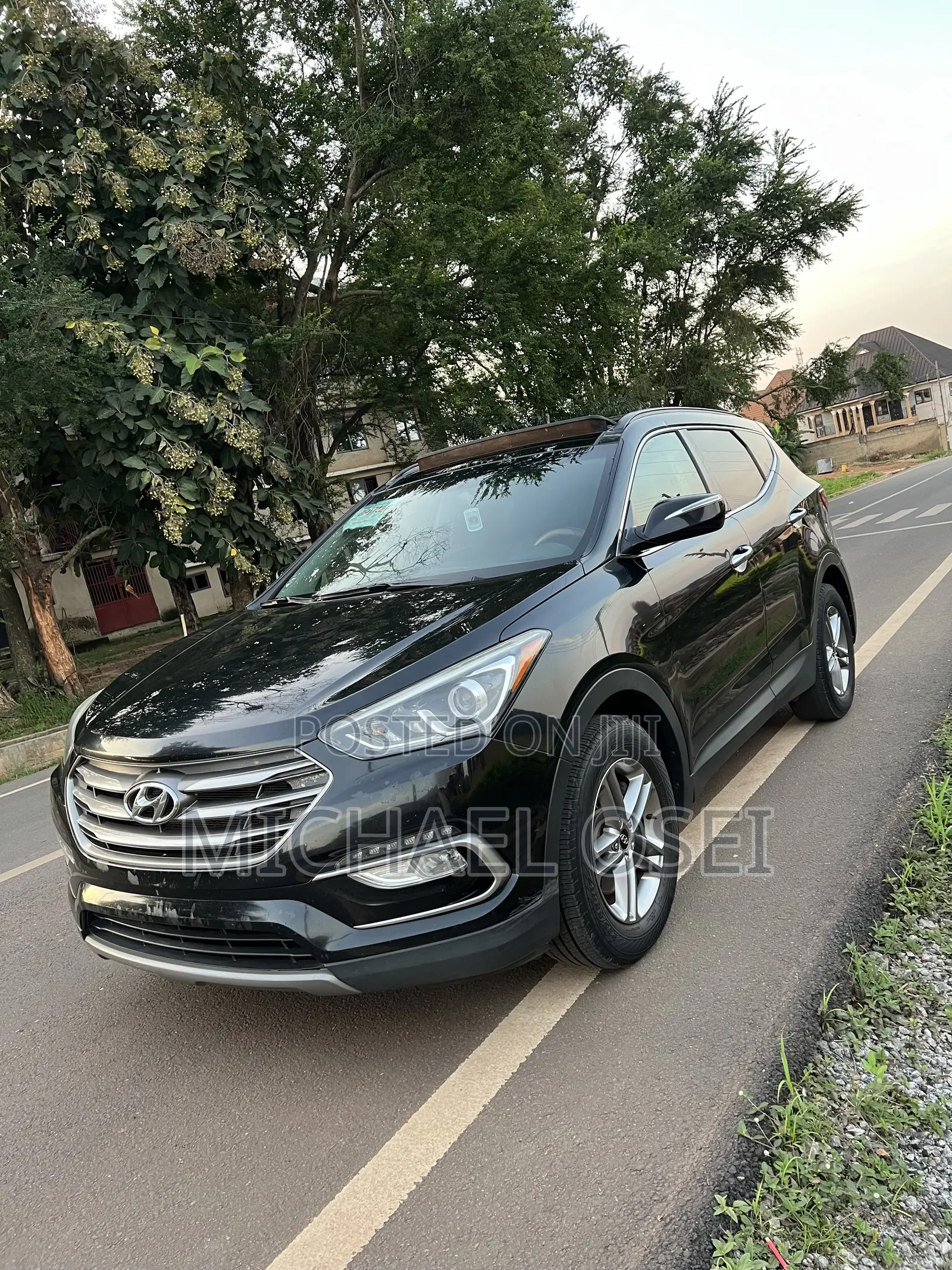 Hyundai Santa Fe SE AWD 2016 Black