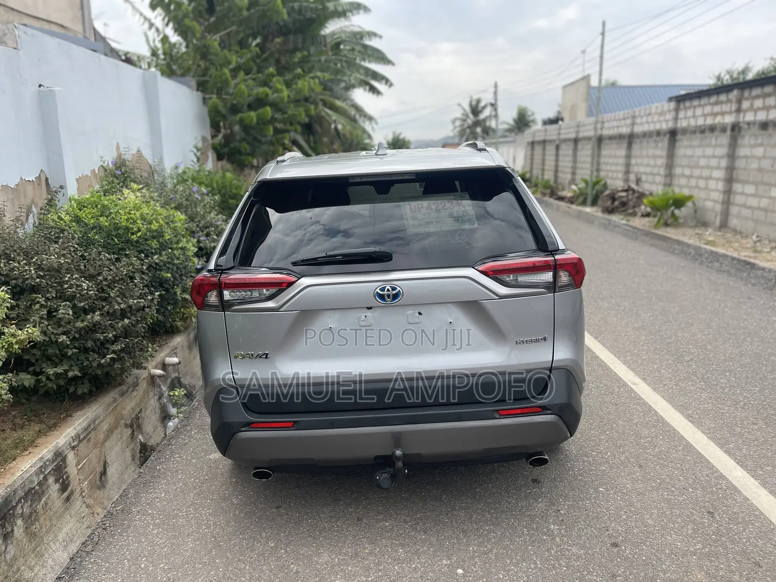 Toyota RAV4 XLE AWD 2019 Silver