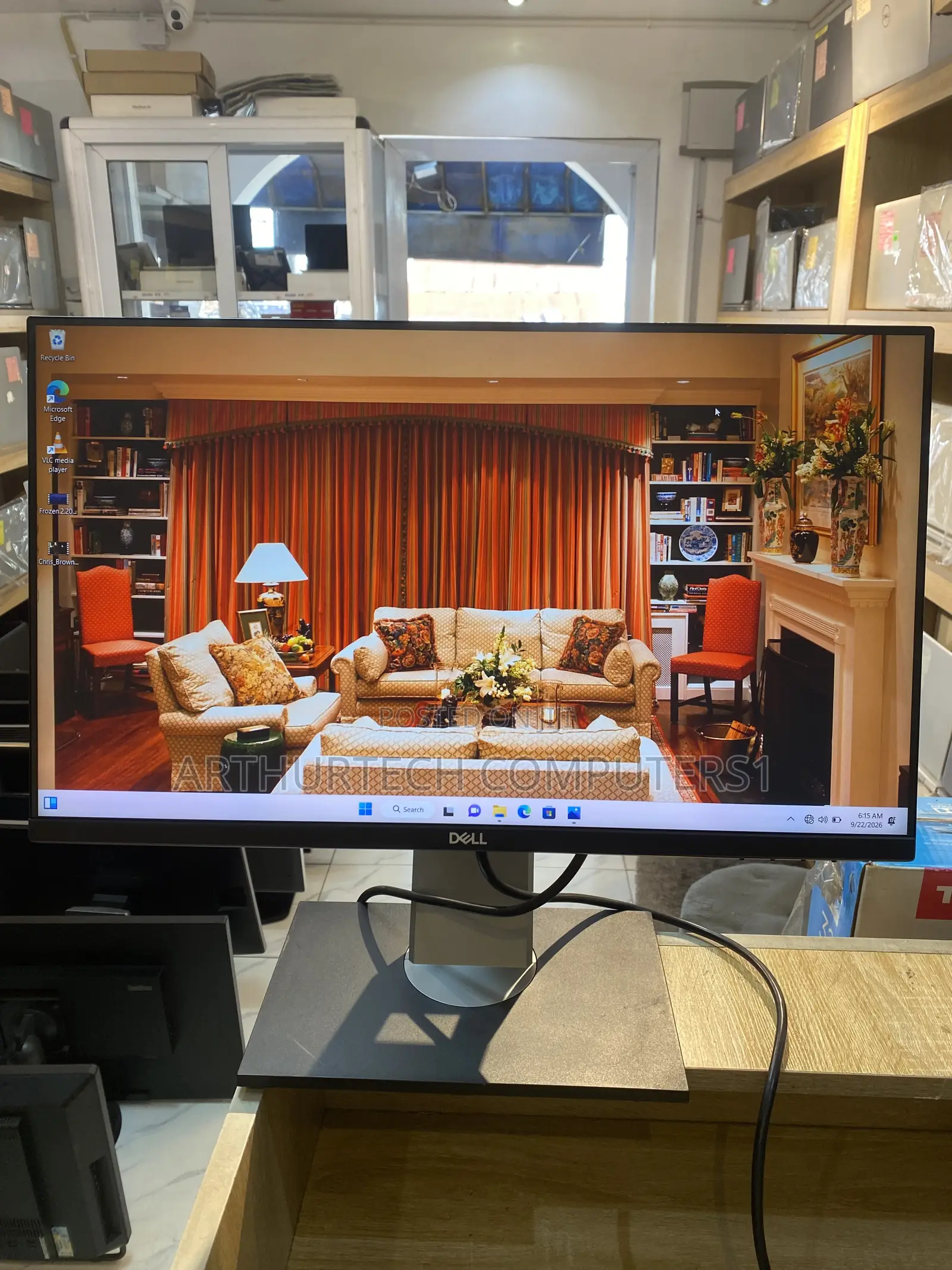 Dell Flat Panel Monitor 2019
