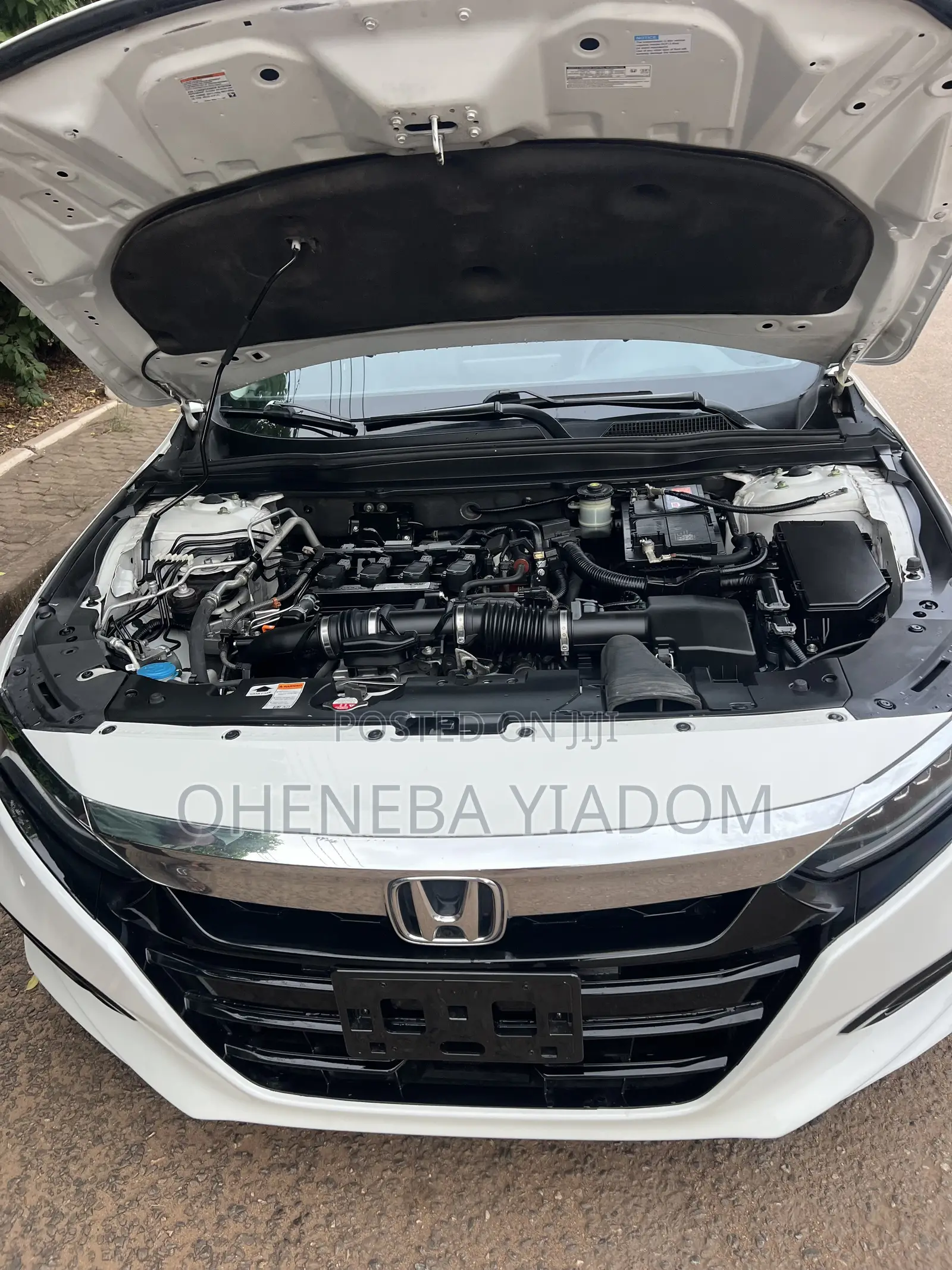 Honda Accord Touring 2018 White