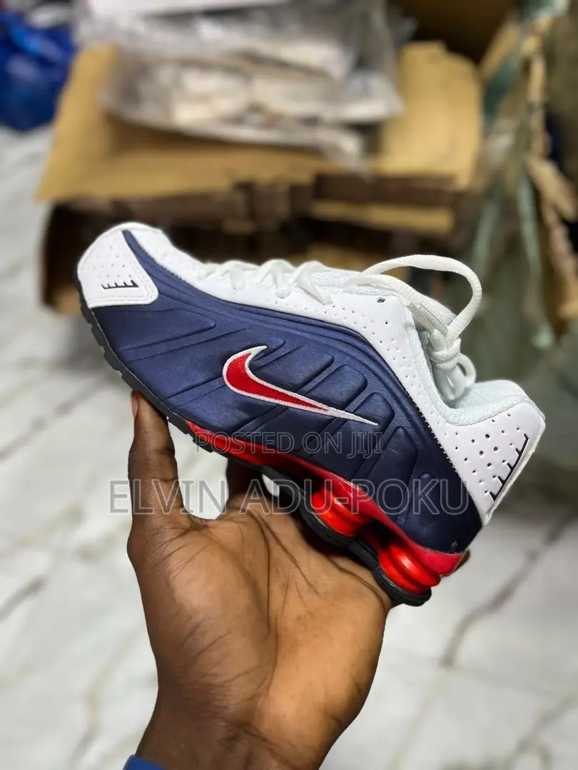 Nike SHOXX for Kids | Sizes : 30 - 35 |, Swipe to Other Colours >