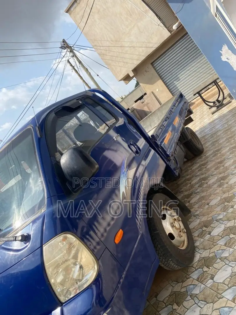 Kia Bongo 2010 Blue