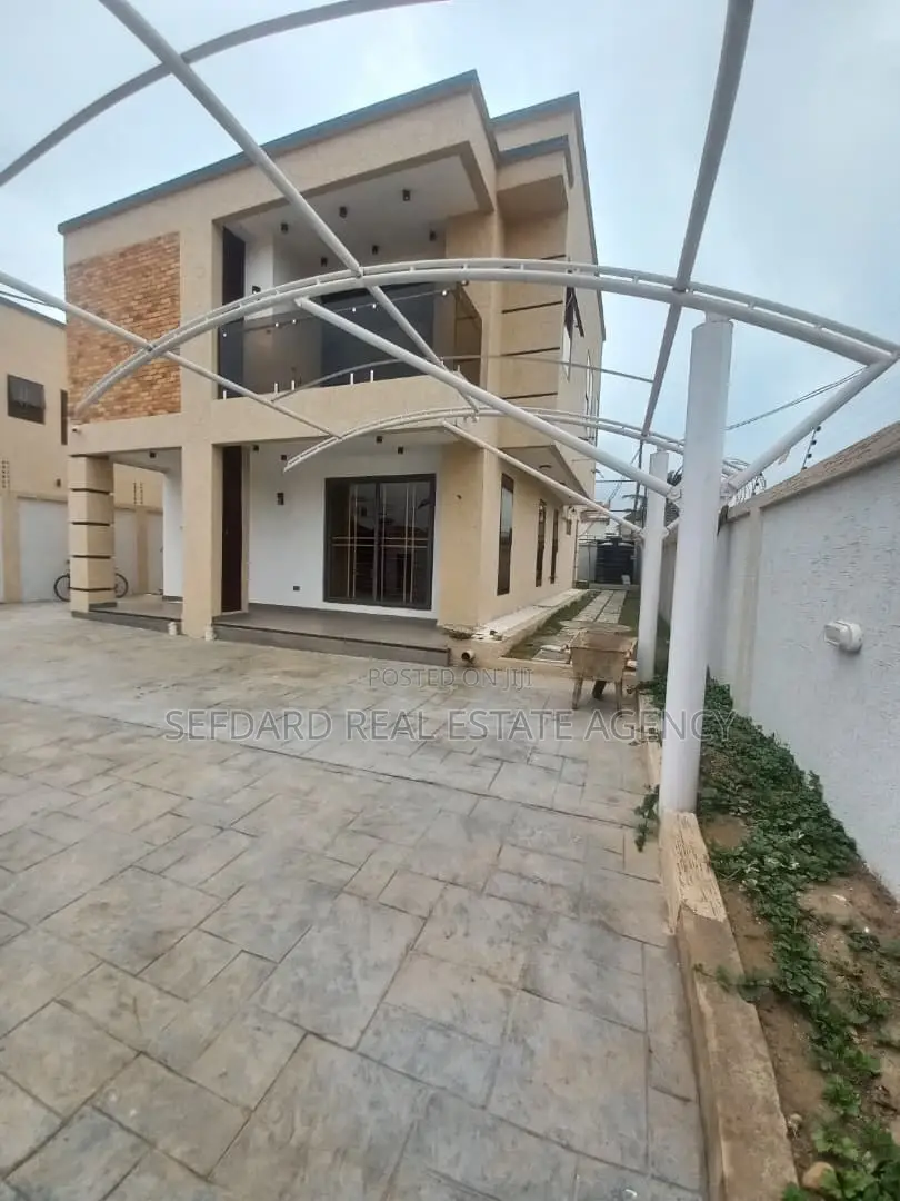 4bdrm House in Sefdard Properties, East Legon for sale
