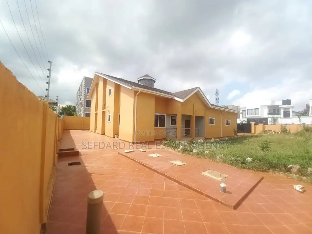 7bdrm House in Sefdard Properties, East Legon for rent