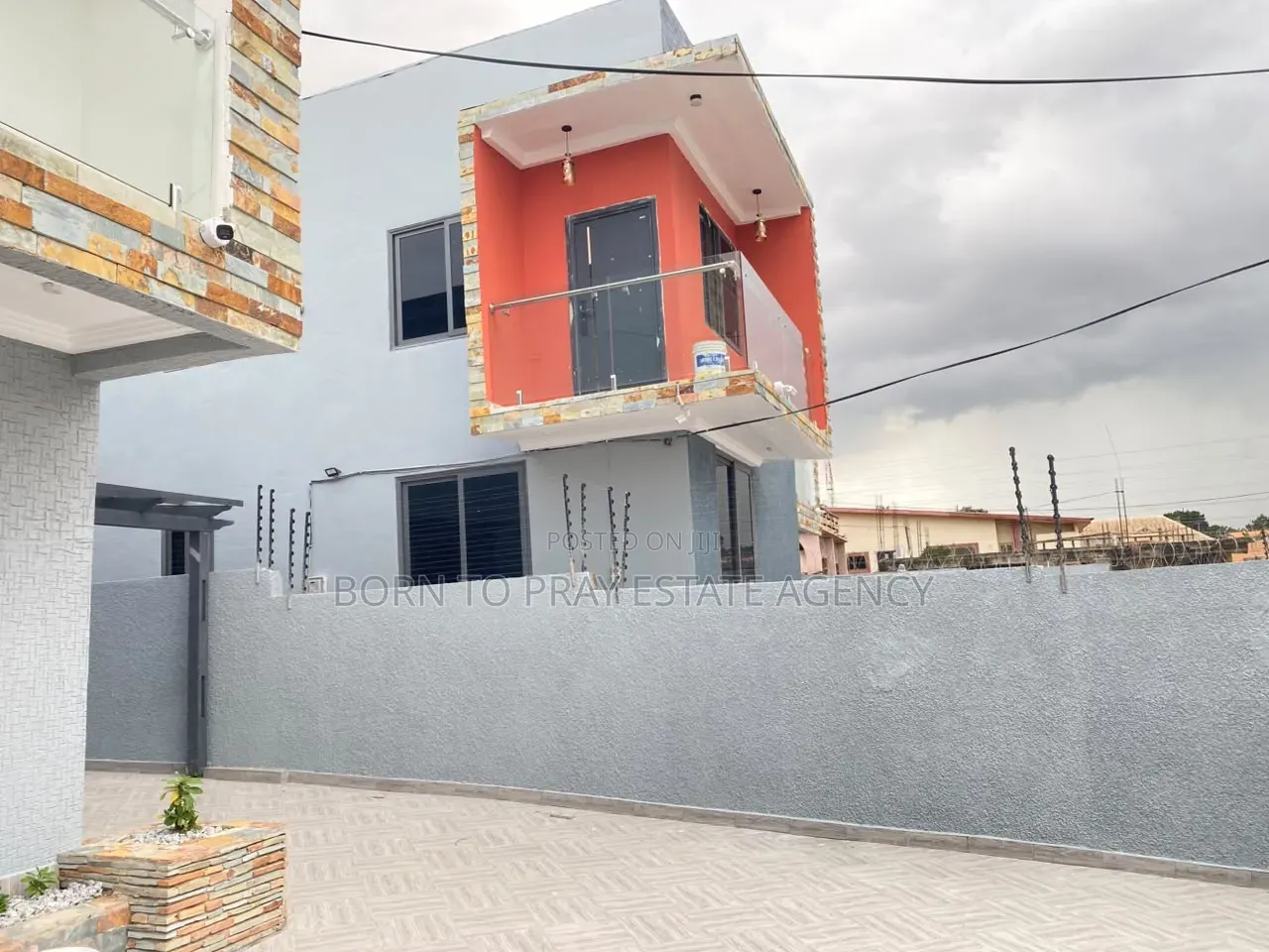 Furnished 5bdrm House for sale