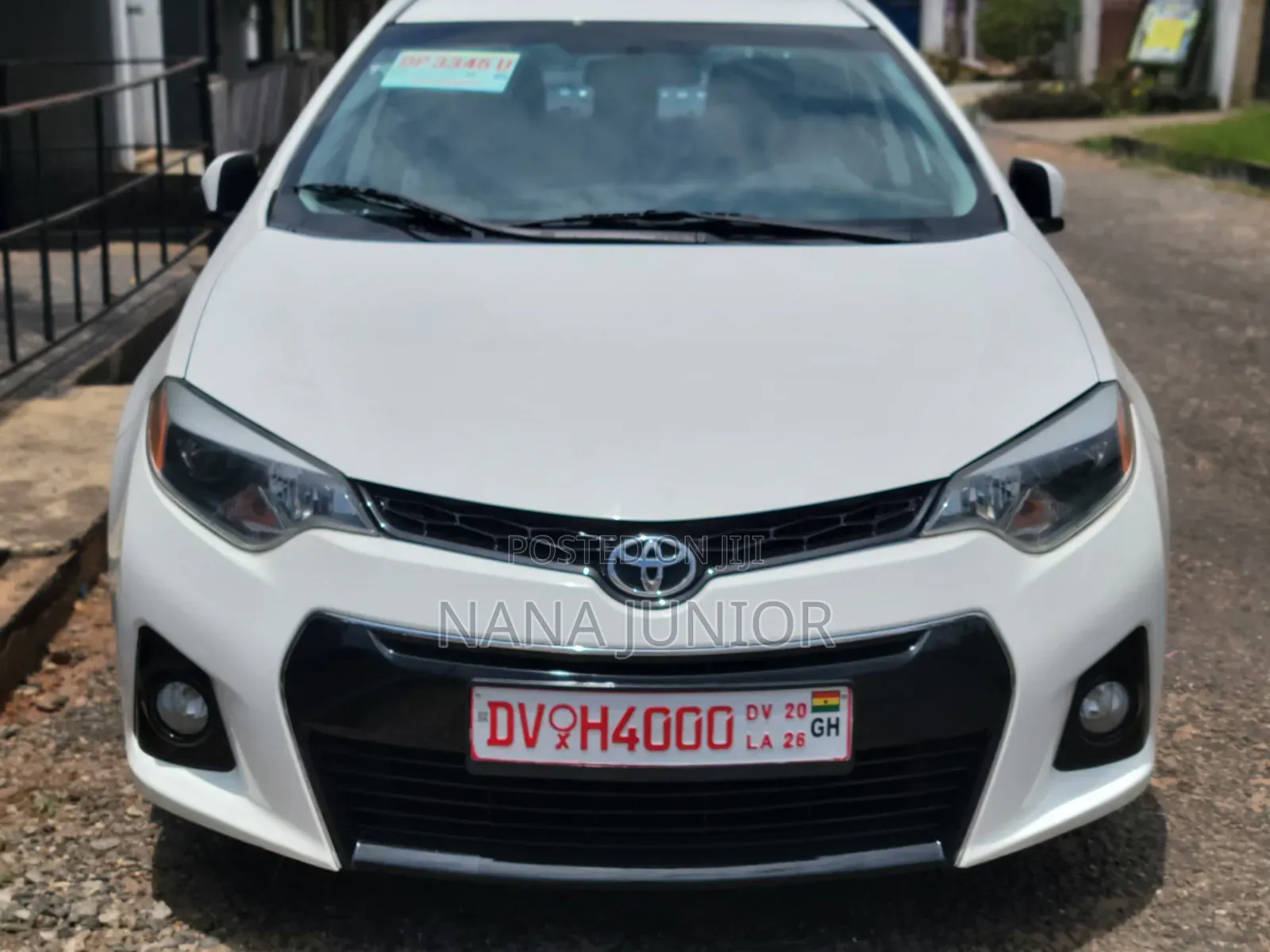 Toyota Corolla S 4dr Sedan (1.8L 4cyl CVT) 2016 White
