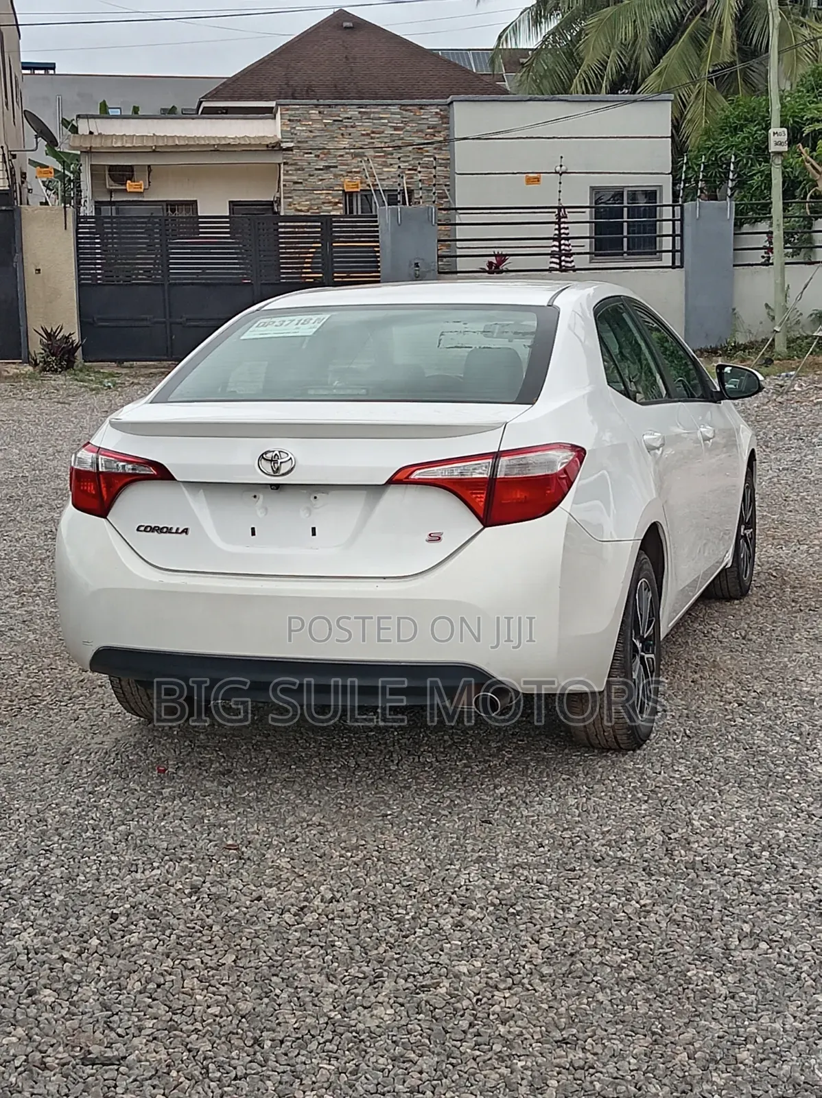 Toyota Corolla S 4dr Sedan (1.8L 4cyl CVT) 2015 White