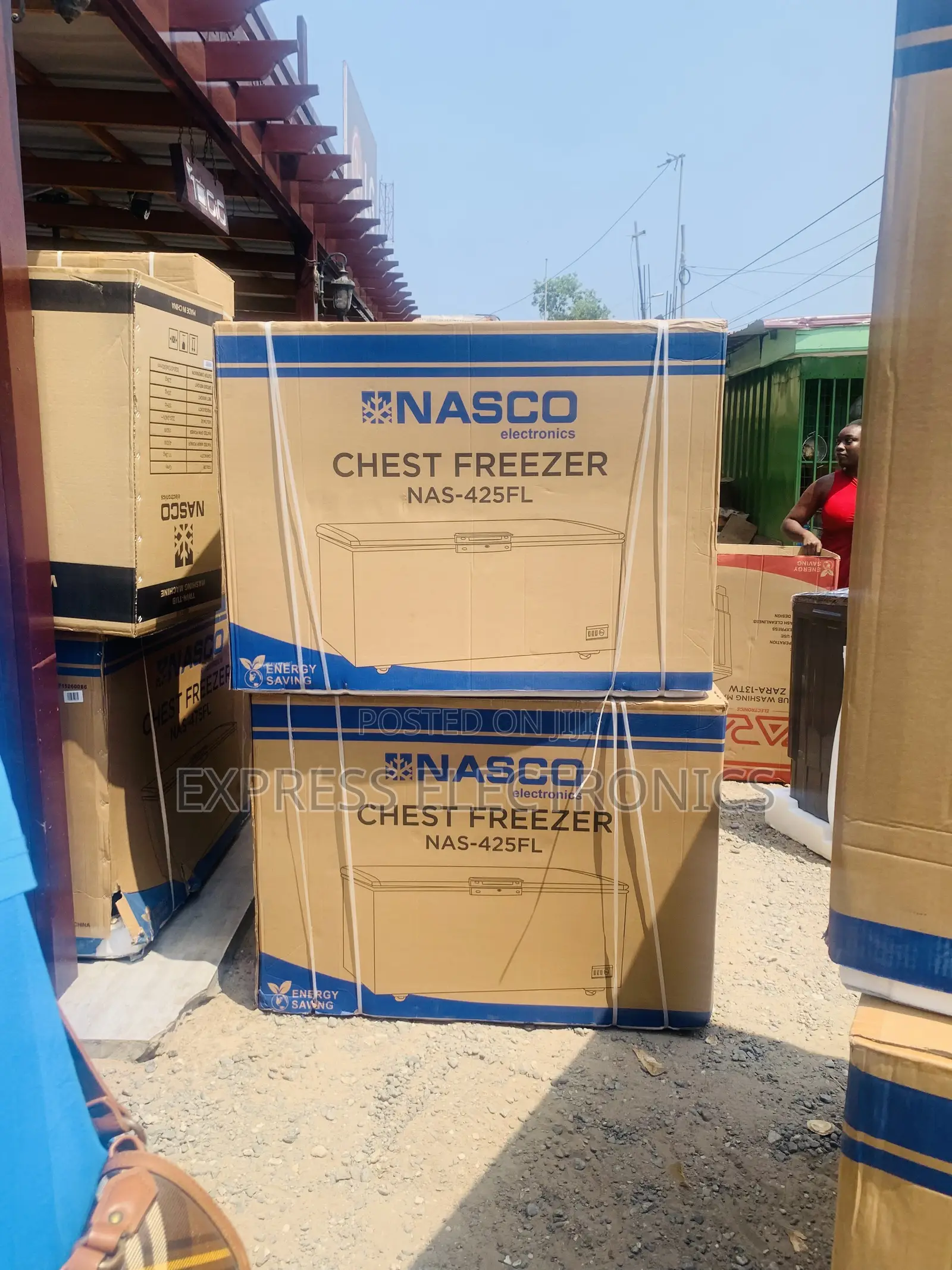 Best at Store Nasco 318L Chest NAS-425FL Energy-Efficient Deep Freezer