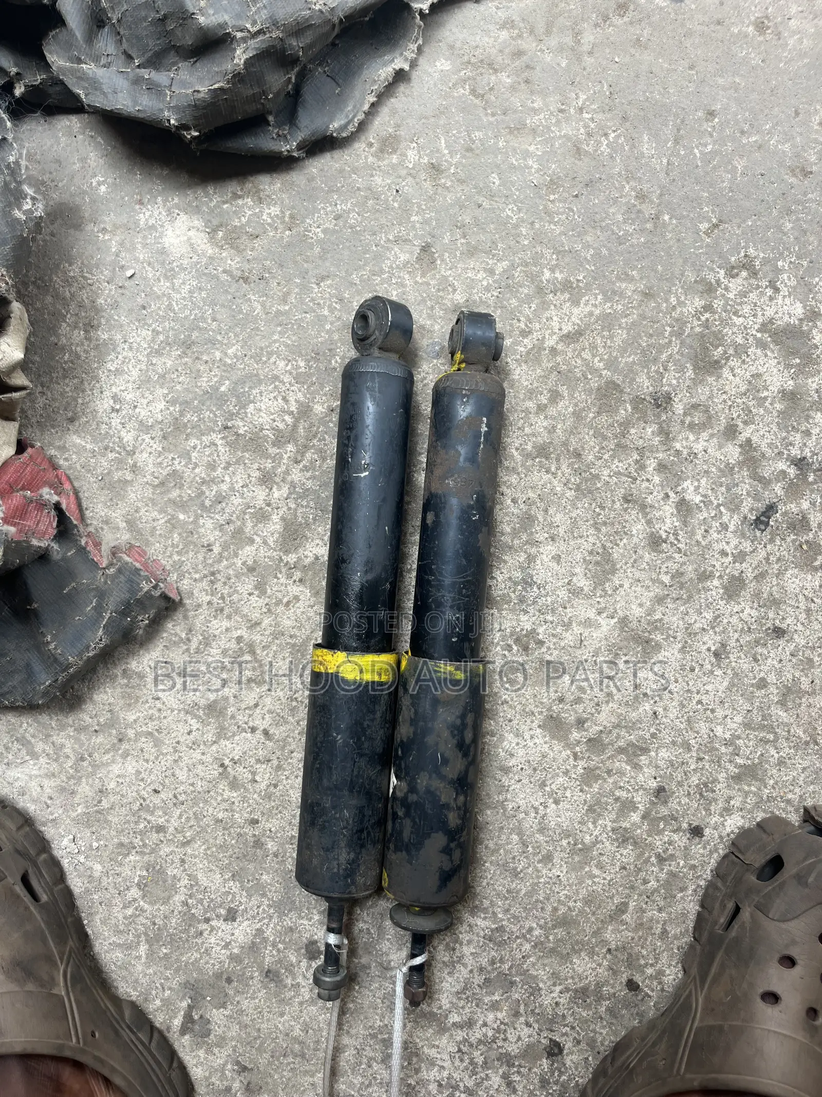 Nissan Hardbody Shocks Absorbers