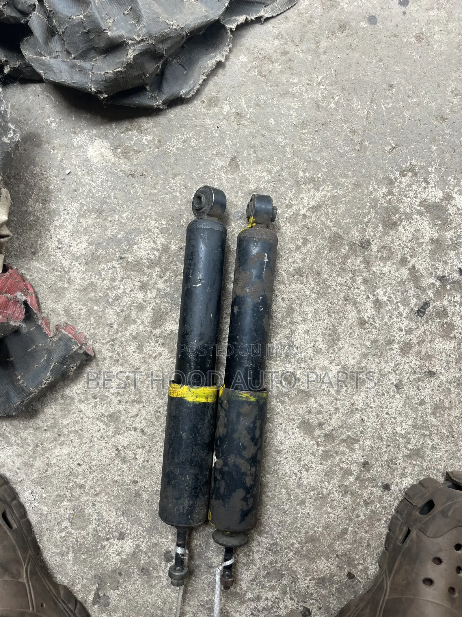 Nissan Hardbody Shocks Absorbers