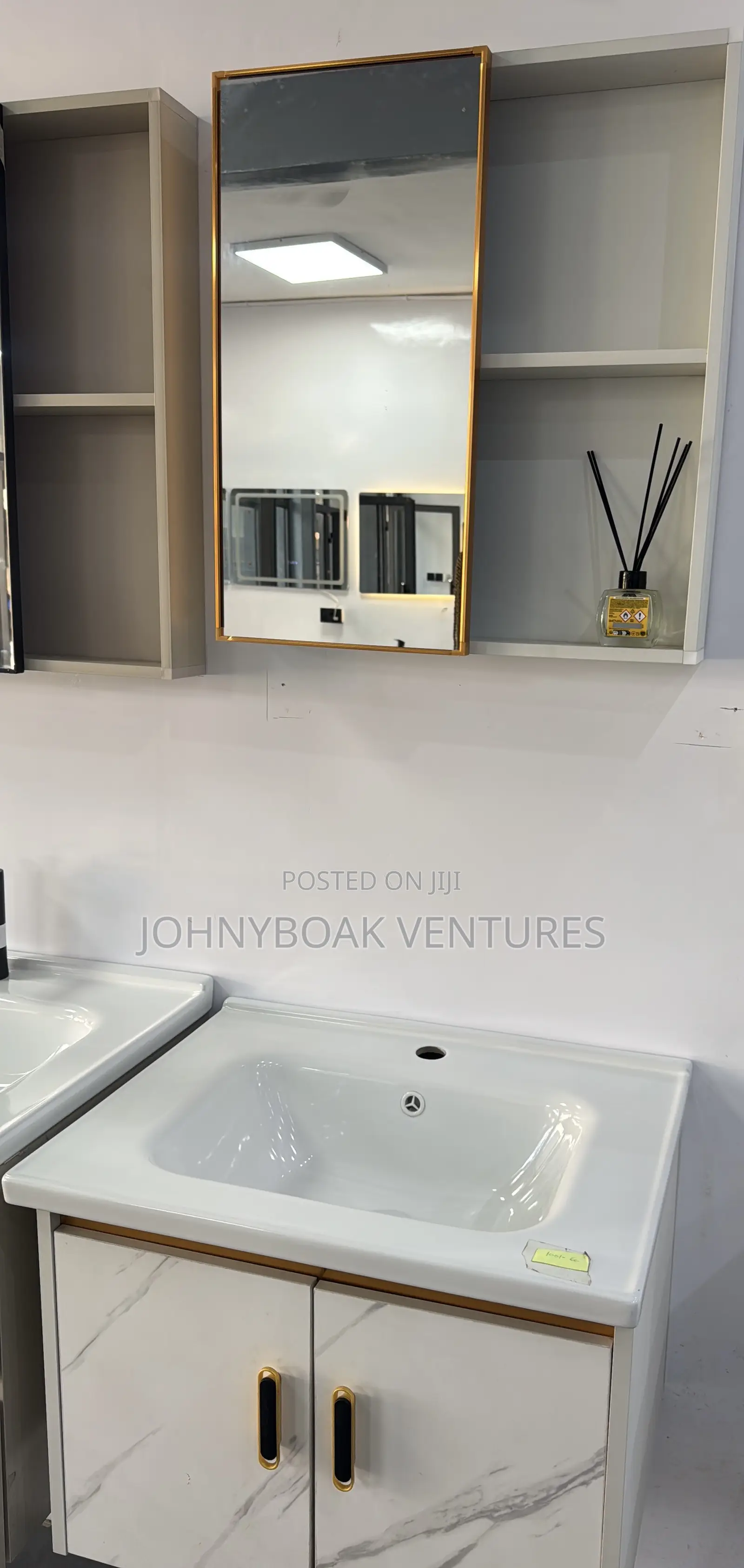 Cabinet Basin