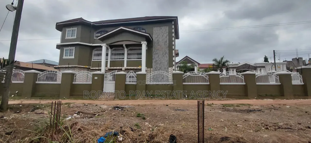 Furnished 9bdrm House for sale