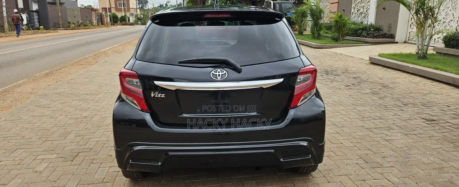 Toyota Vitz 2015 Black
