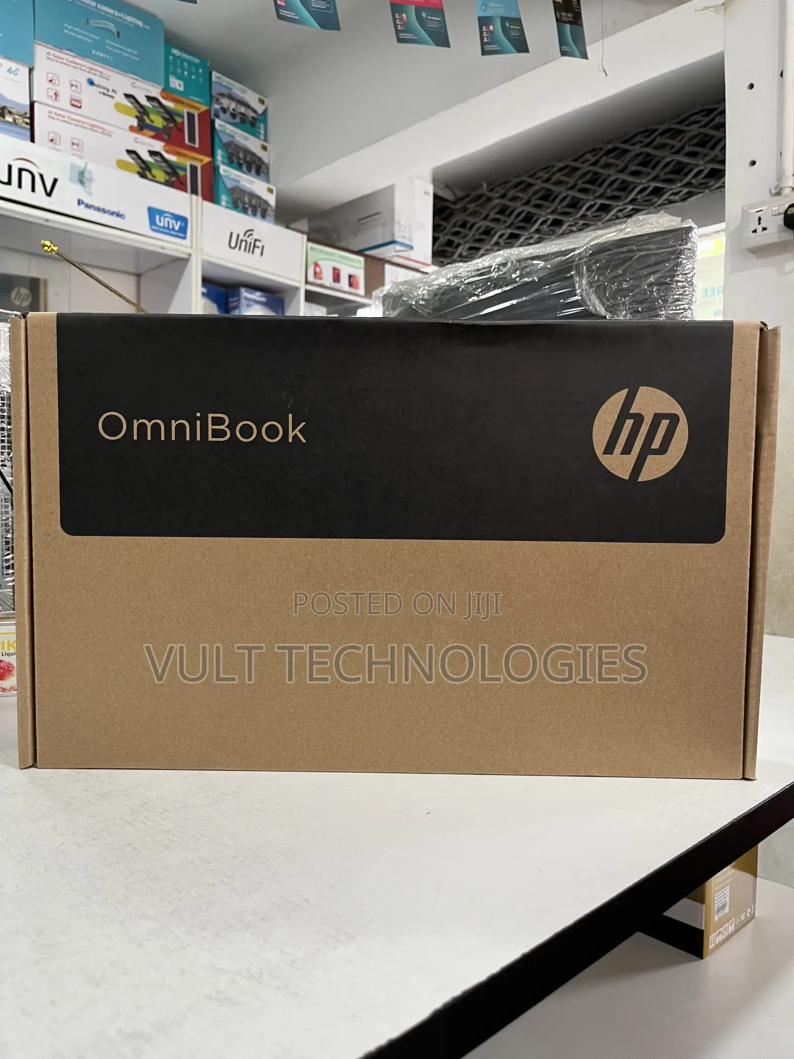 New Laptop HP OmniBook 5 Flip 16GB Intel Core 7 SSD 512GB