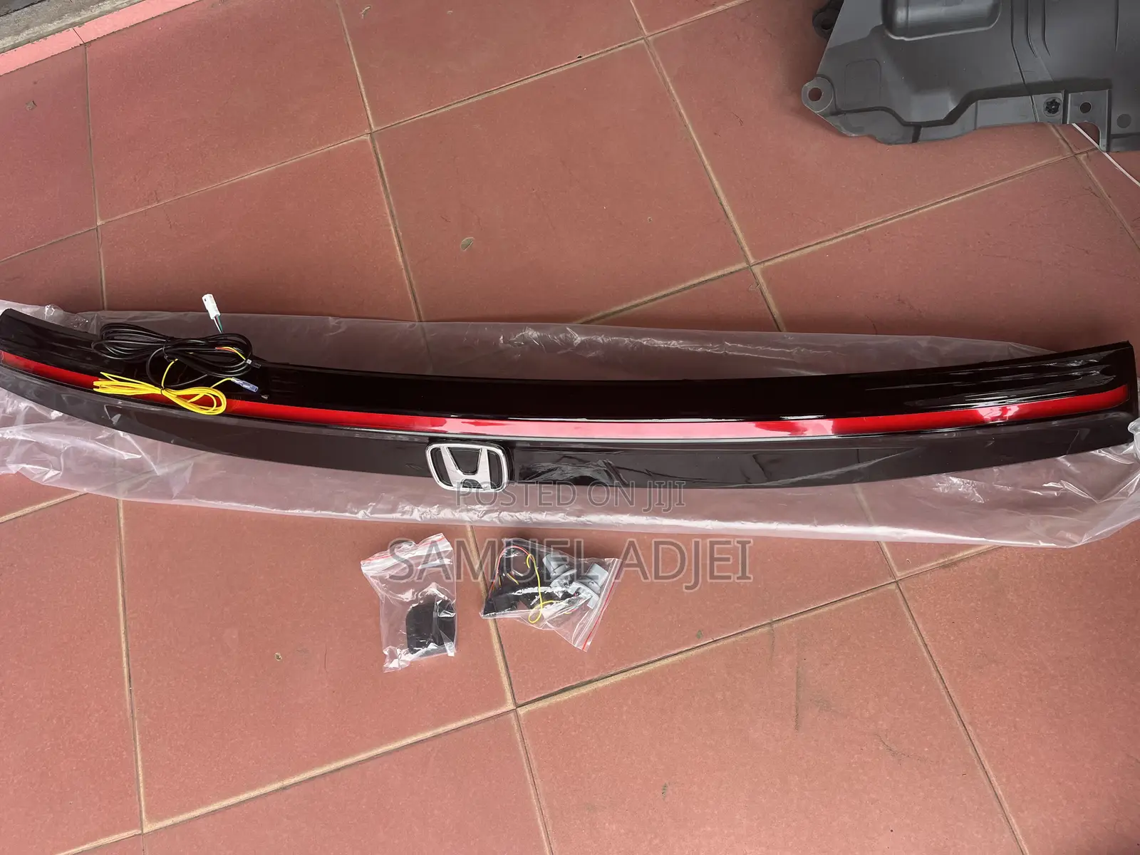 Honda CRV 2023 to 2025 Spec Boat Moulding.