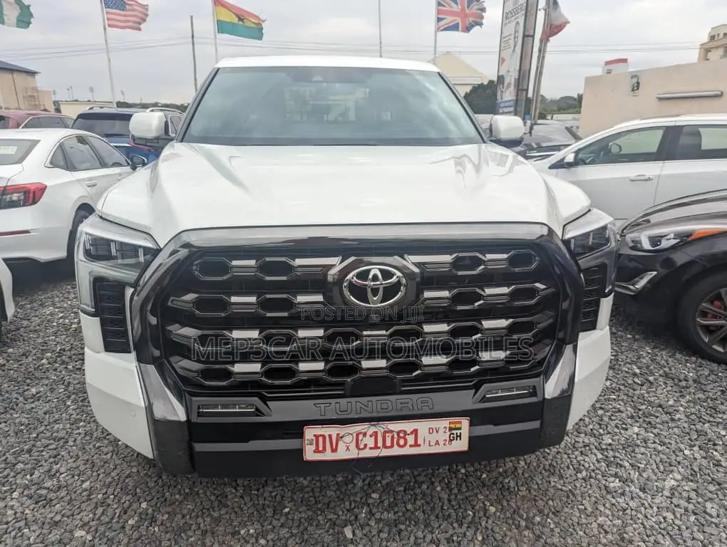 Toyota Tundra Platinum CrewMax 6.5' Bed 2023 White
